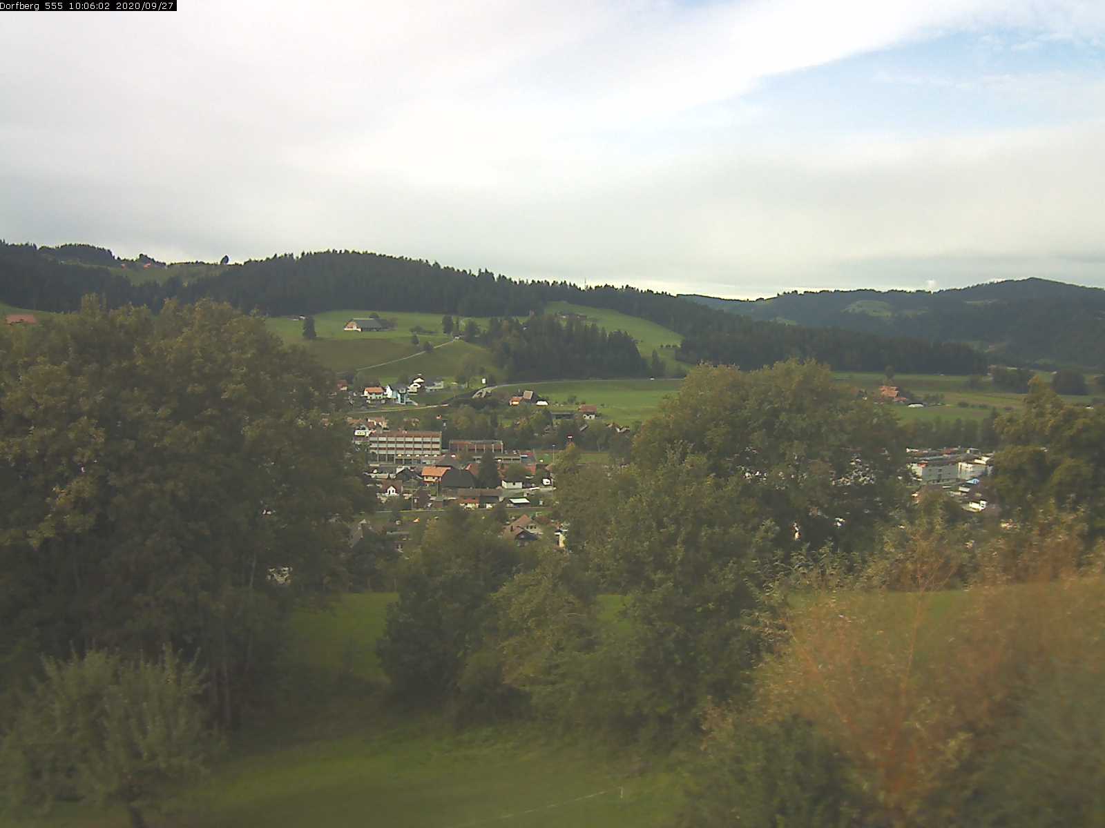 Webcam-Bild: Aussicht vom Dorfberg in Langnau 20200927-100601