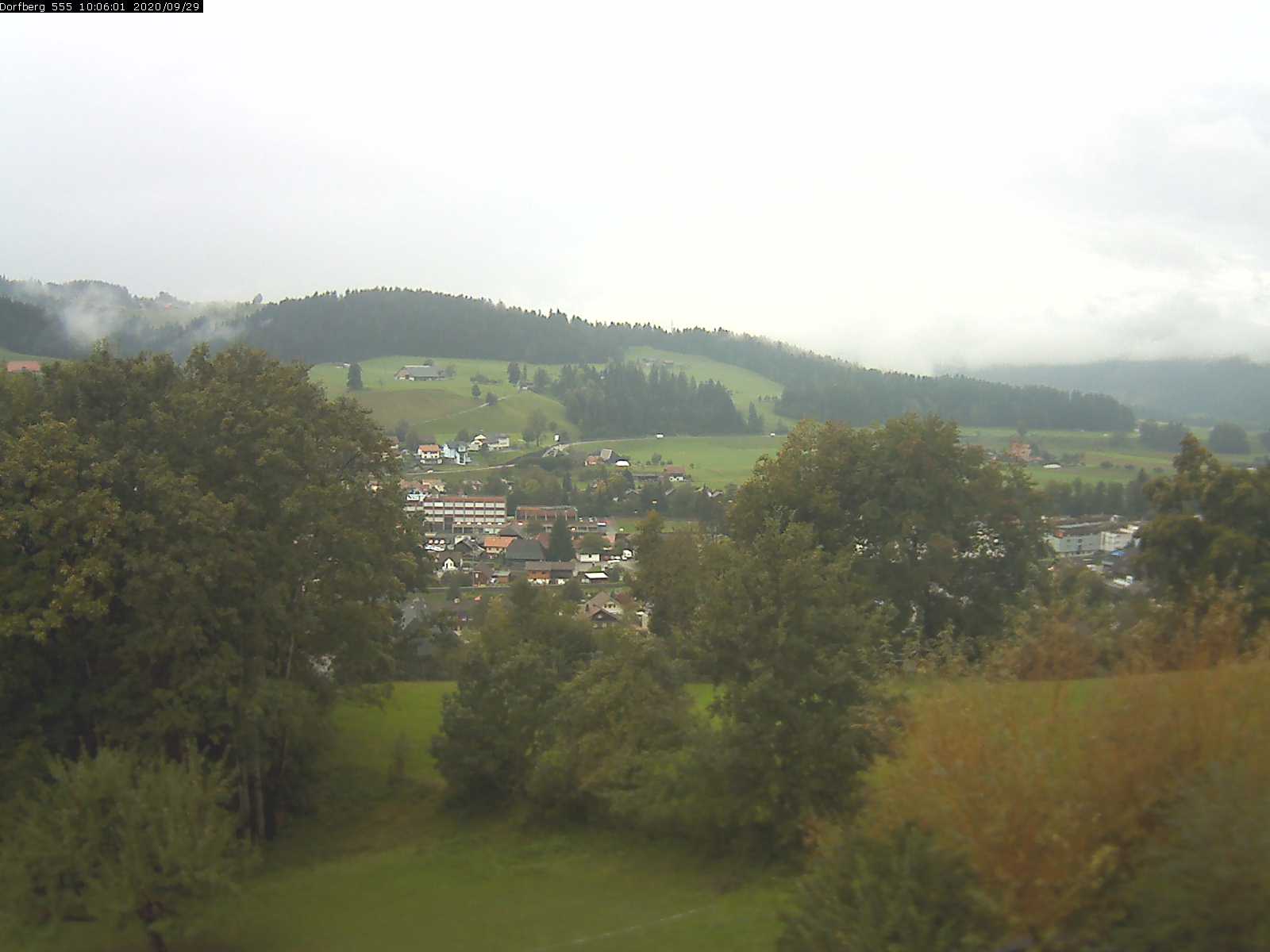Webcam-Bild: Aussicht vom Dorfberg in Langnau 20200929-100601