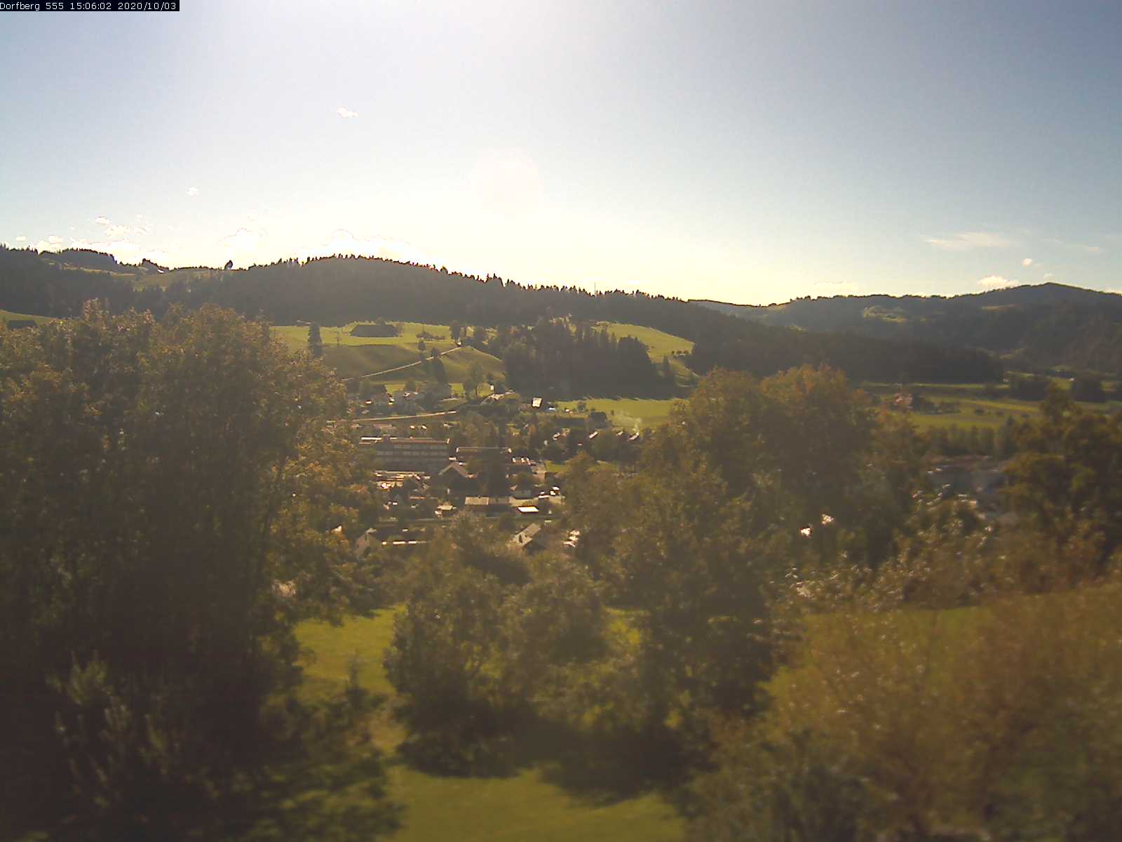 Webcam-Bild: Aussicht vom Dorfberg in Langnau 20201003-150601