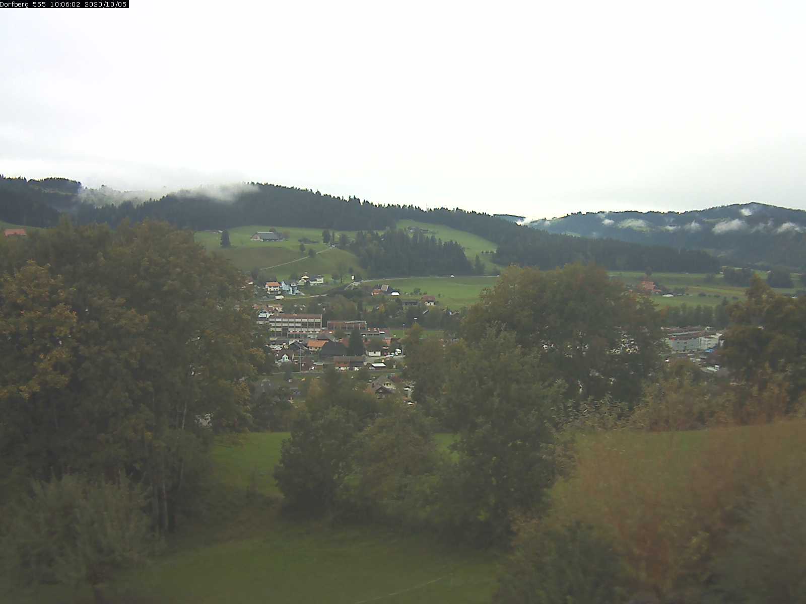 Webcam-Bild: Aussicht vom Dorfberg in Langnau 20201005-100601