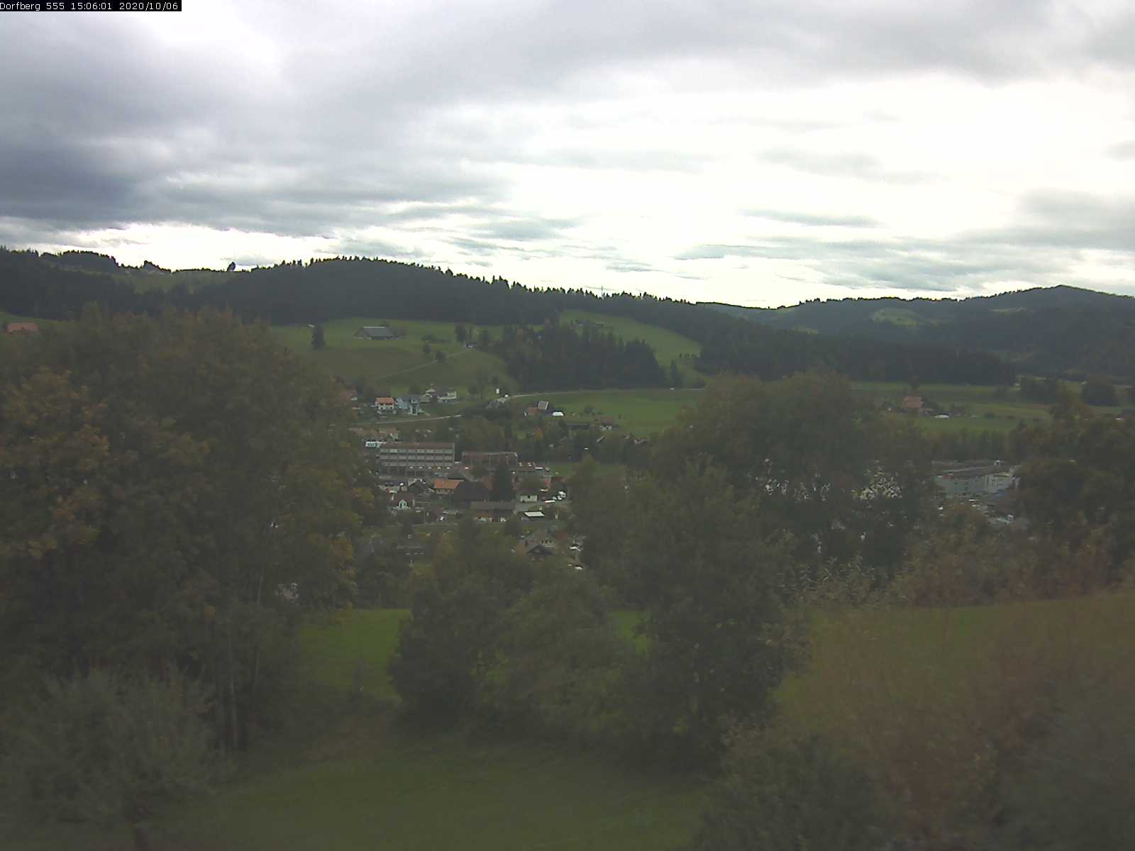 Webcam-Bild: Aussicht vom Dorfberg in Langnau 20201006-150601