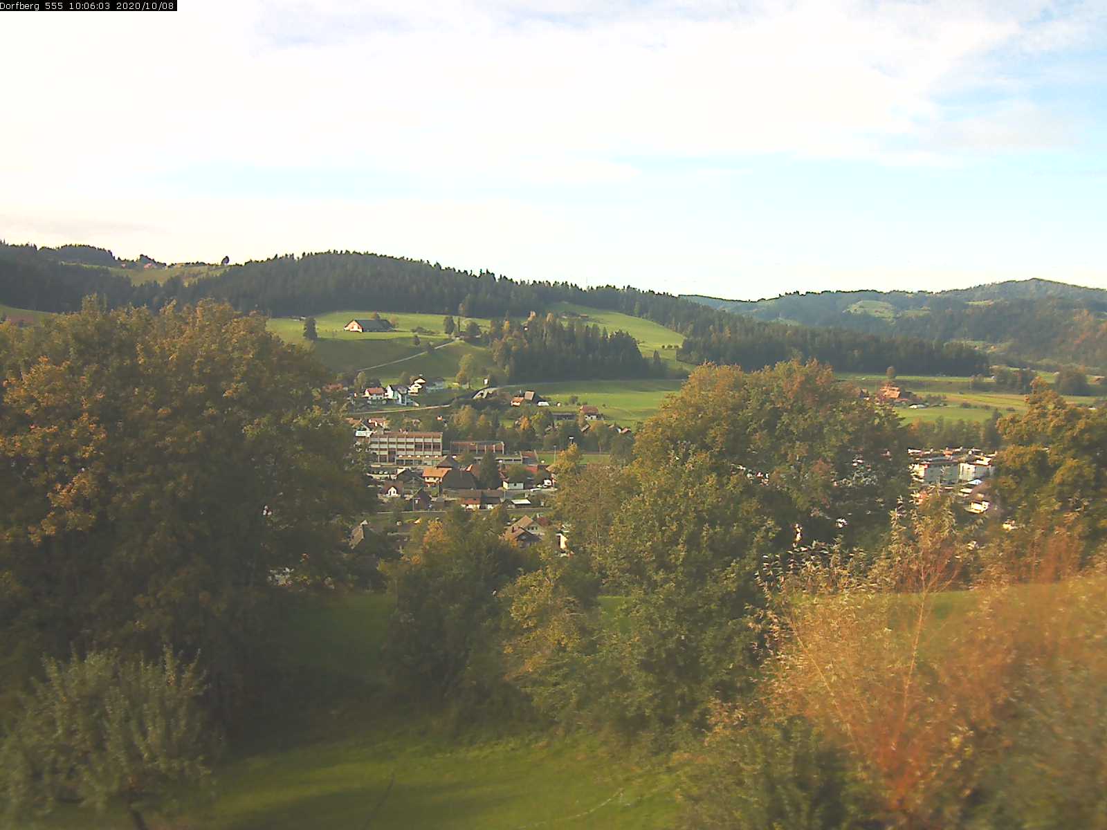 Webcam-Bild: Aussicht vom Dorfberg in Langnau 20201008-100601