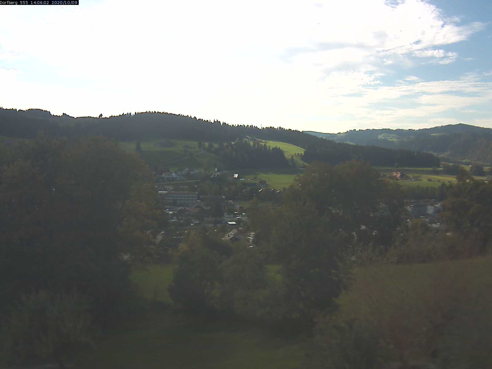 Webcam-Bild: Aussicht vom Dorfberg in Langnau 20201009-140601