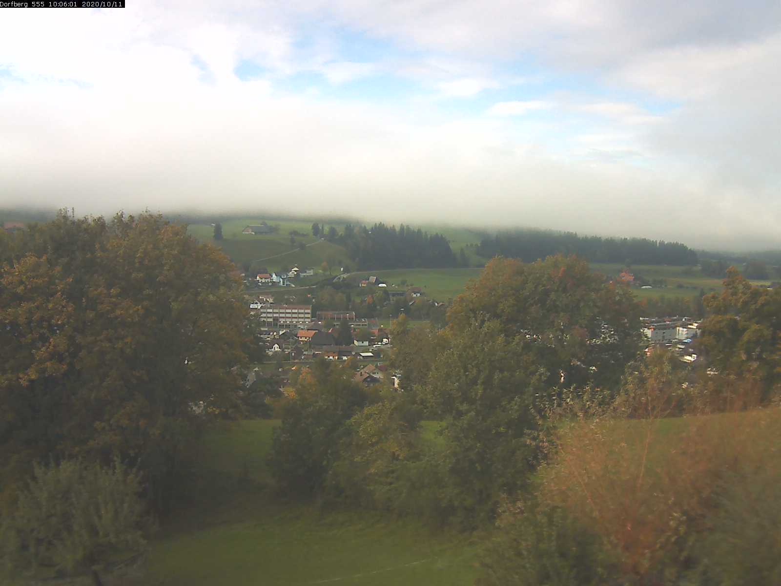 Webcam-Bild: Aussicht vom Dorfberg in Langnau 20201011-100601