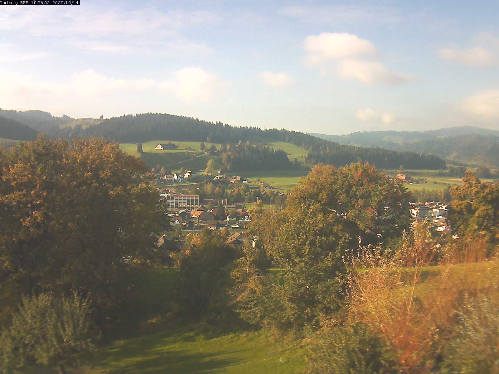 Webcam-Bild: Aussicht vom Dorfberg in Langnau 20201014-100601
