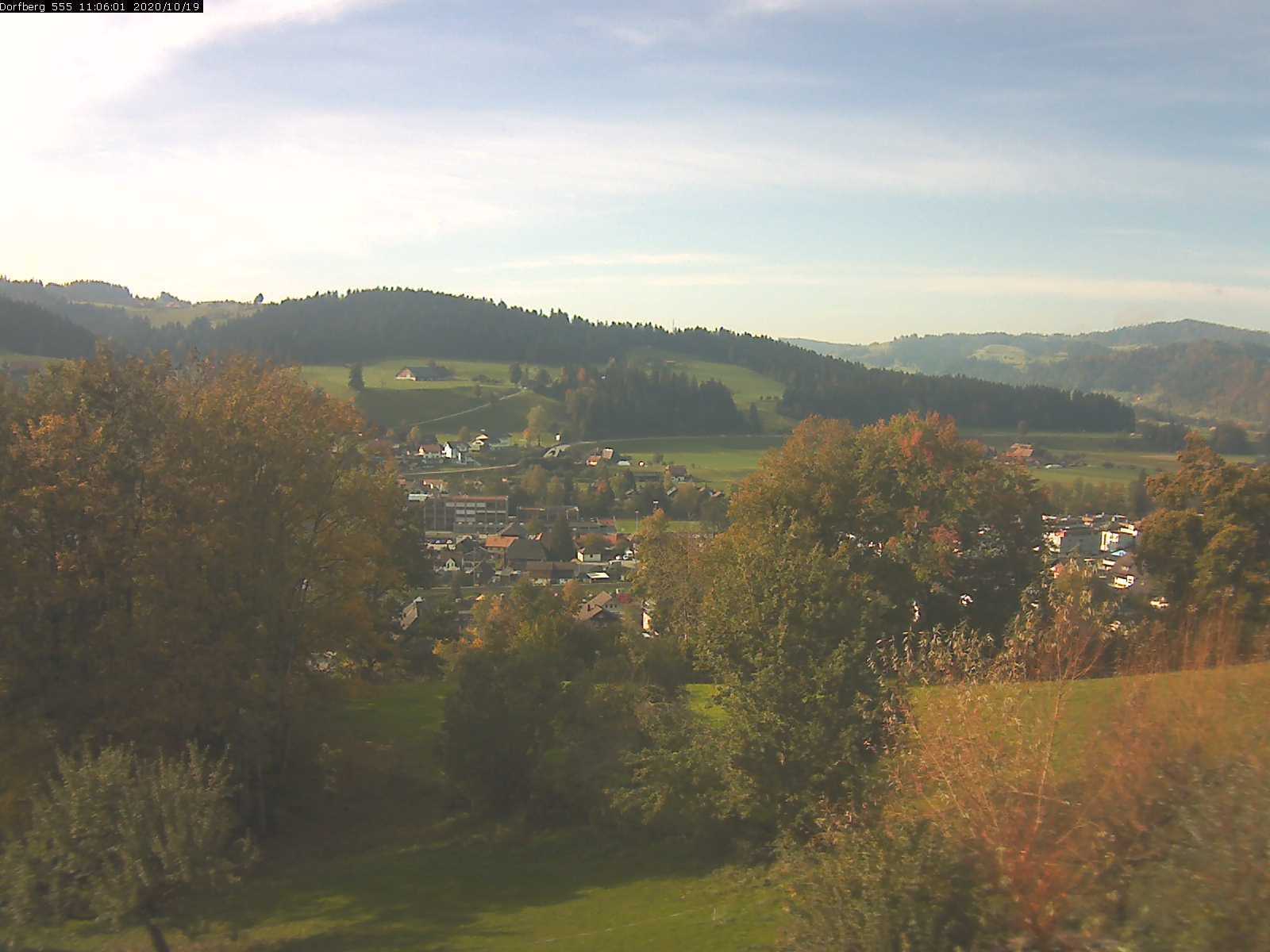Webcam-Bild: Aussicht vom Dorfberg in Langnau 20201019-110601