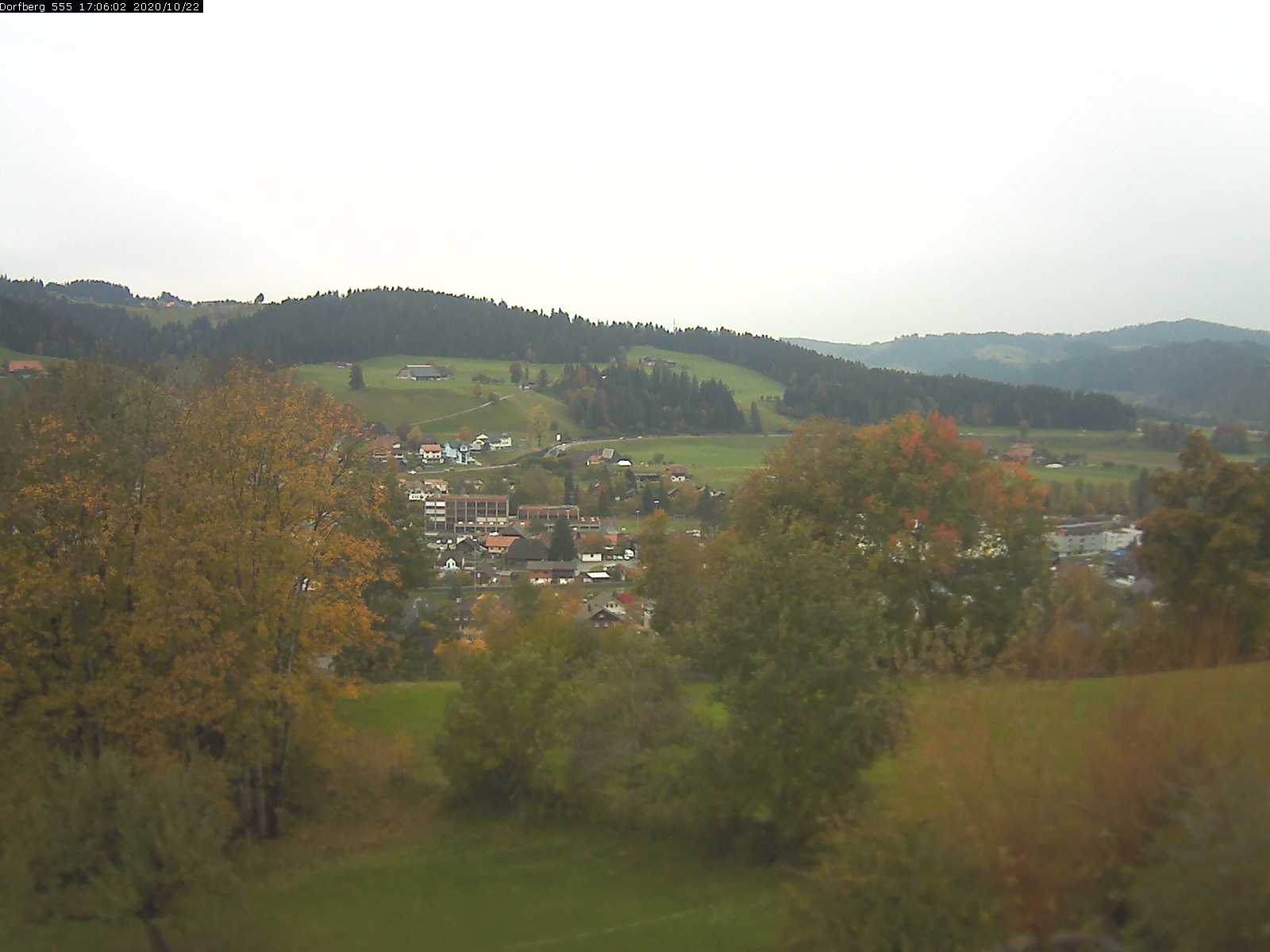 Webcam-Bild: Aussicht vom Dorfberg in Langnau 20201022-170601