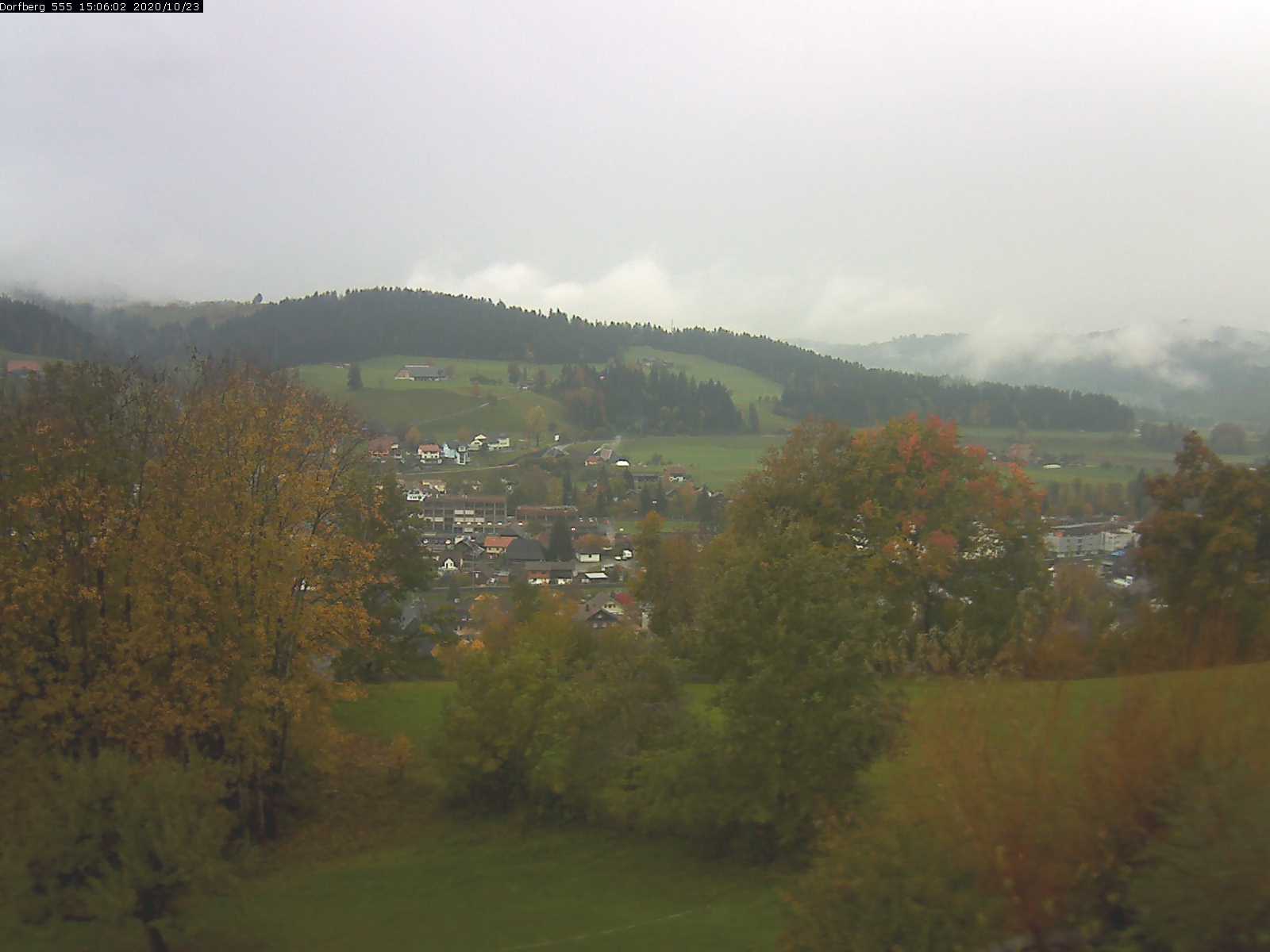 Webcam-Bild: Aussicht vom Dorfberg in Langnau 20201023-150601