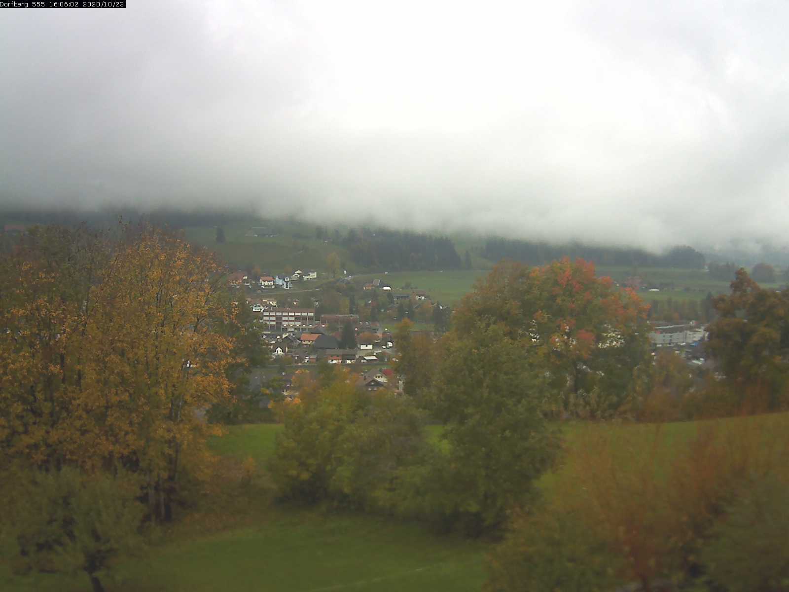 Webcam-Bild: Aussicht vom Dorfberg in Langnau 20201023-160601