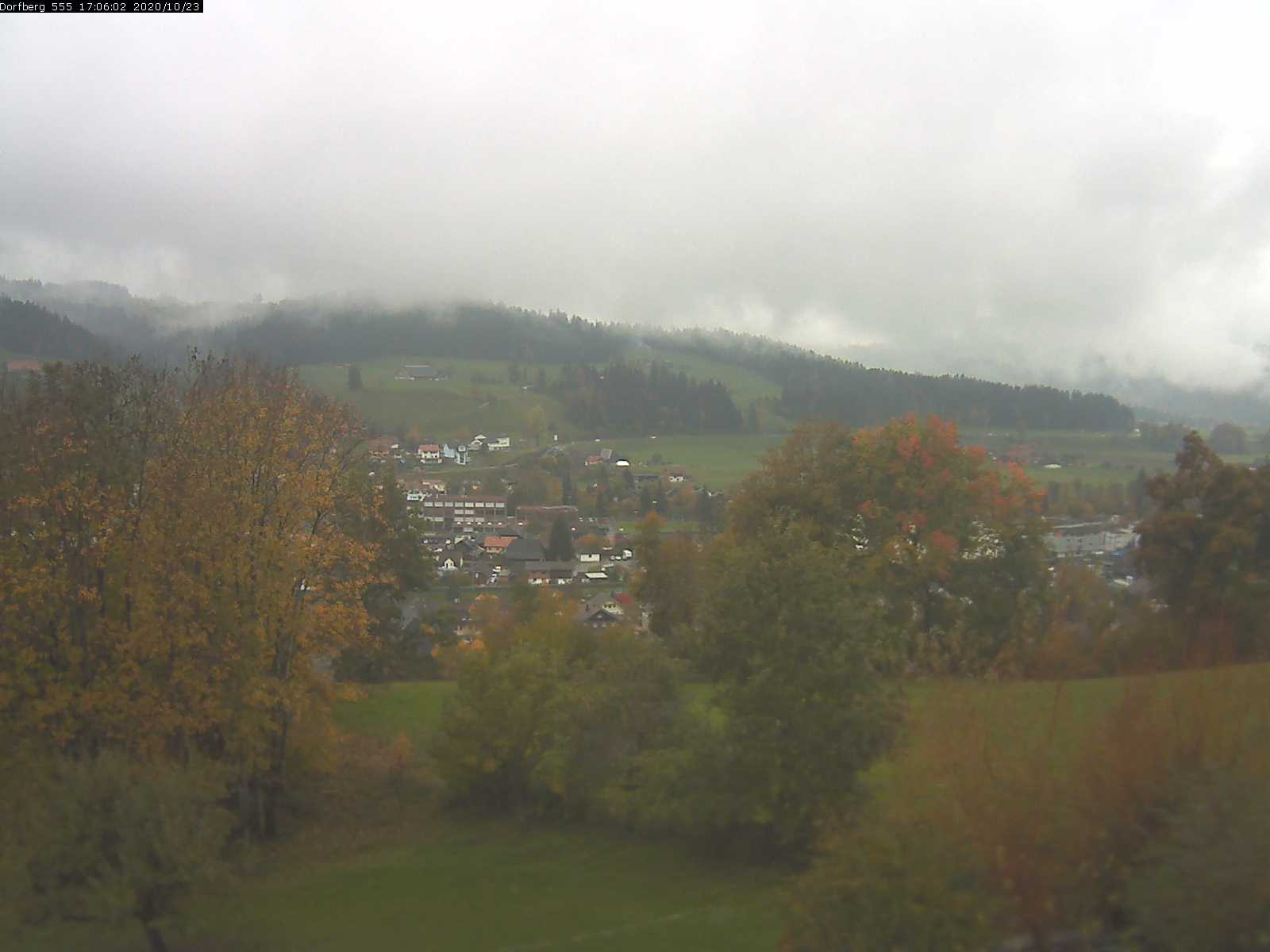 Webcam-Bild: Aussicht vom Dorfberg in Langnau 20201023-170601