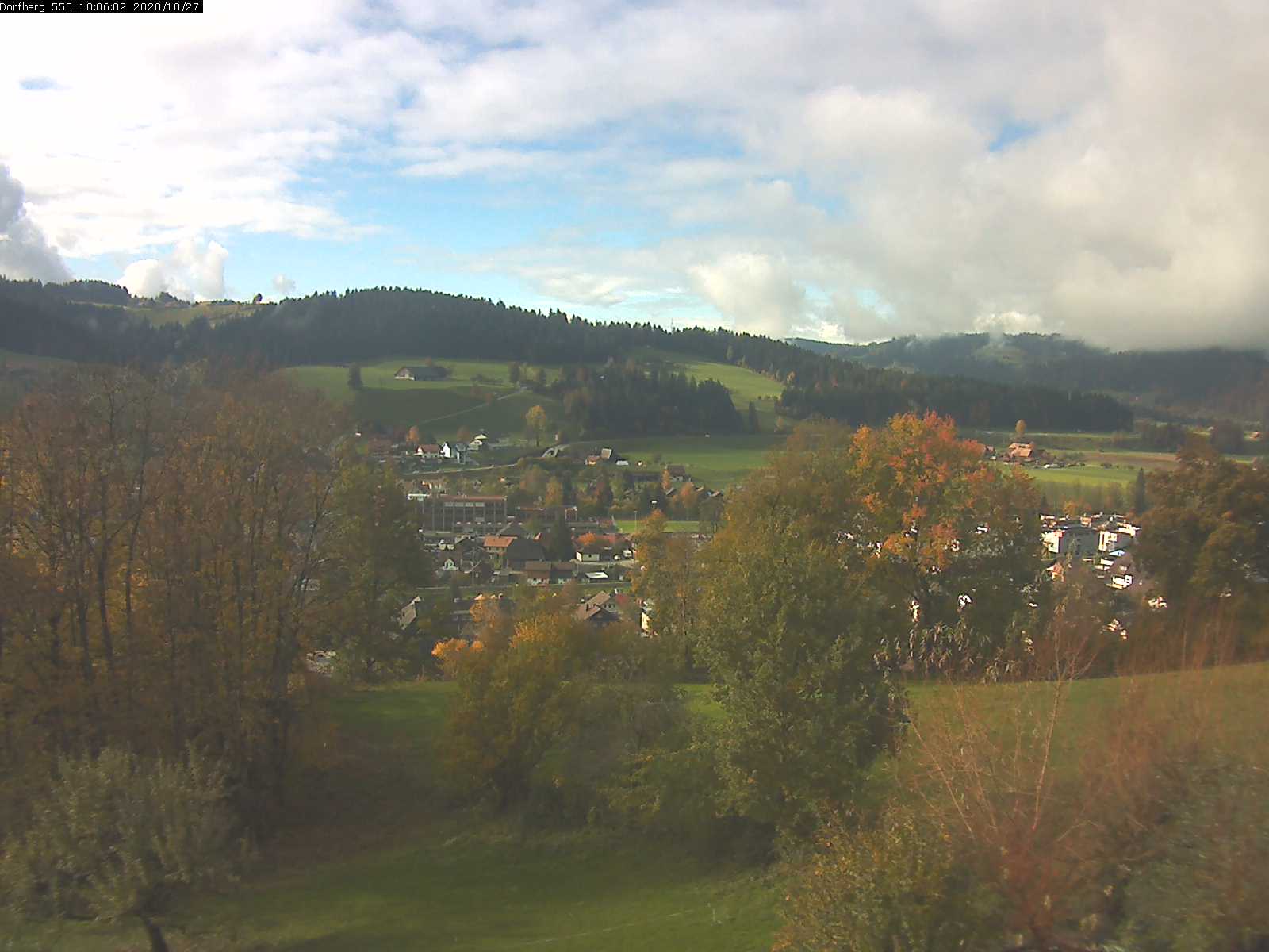 Webcam-Bild: Aussicht vom Dorfberg in Langnau 20201027-100601