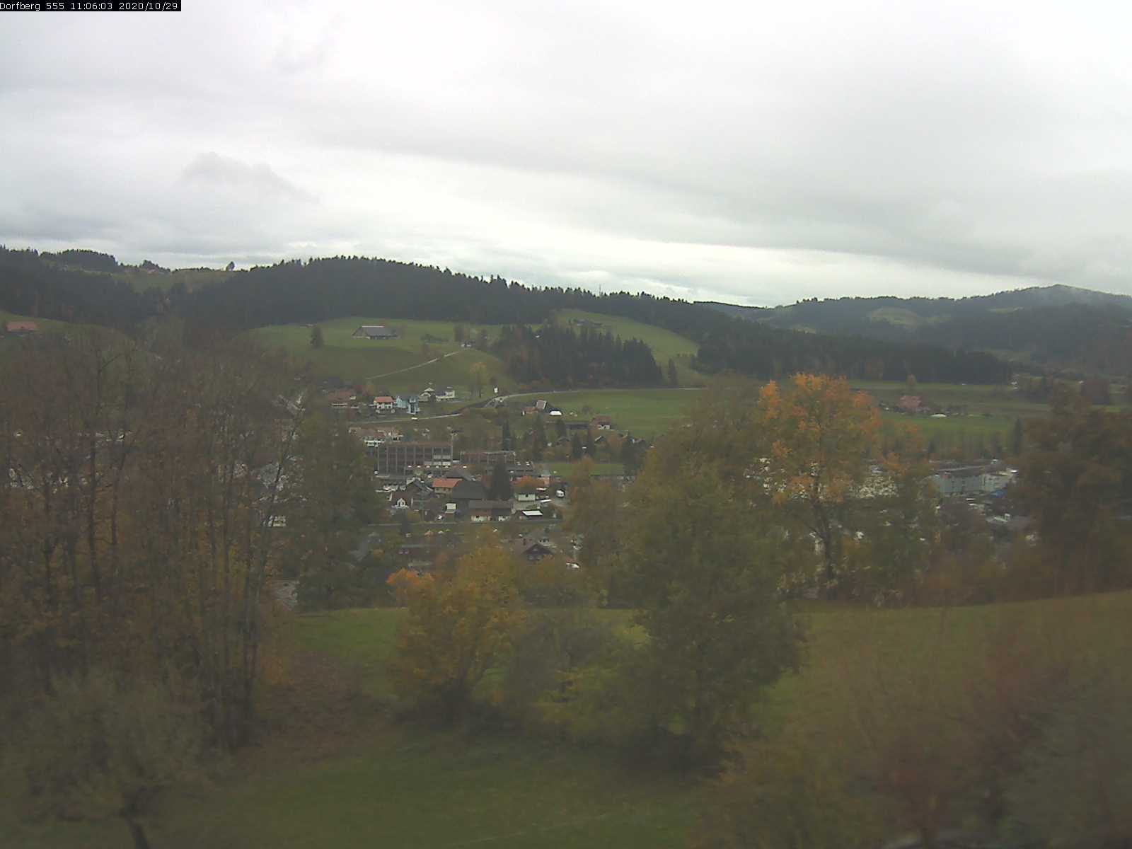 Webcam-Bild: Aussicht vom Dorfberg in Langnau 20201029-110602