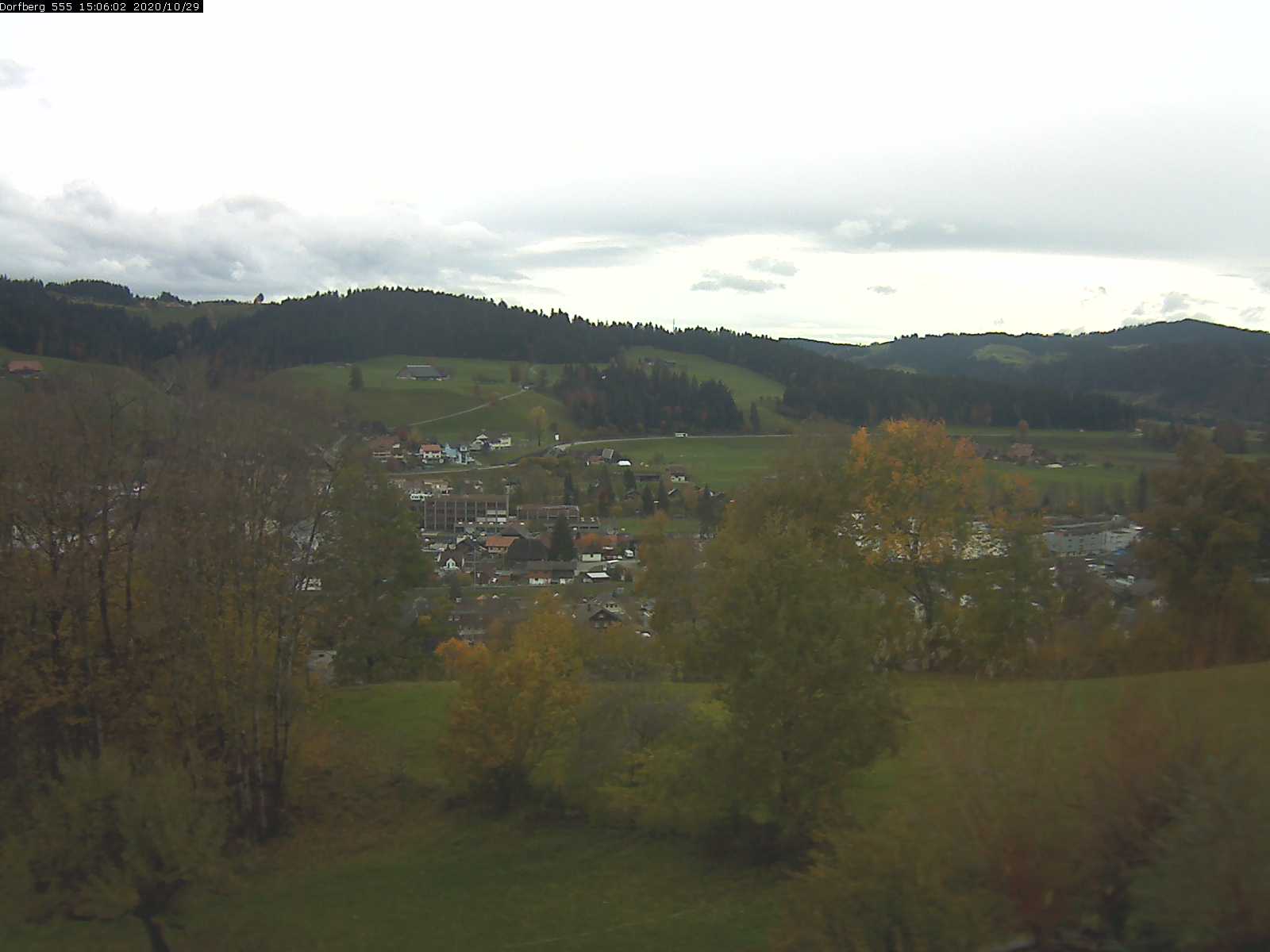Webcam-Bild: Aussicht vom Dorfberg in Langnau 20201029-150601