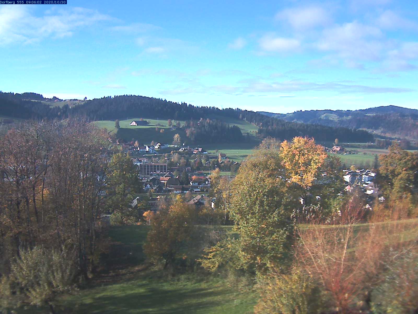 Webcam-Bild: Aussicht vom Dorfberg in Langnau 20201030-090601