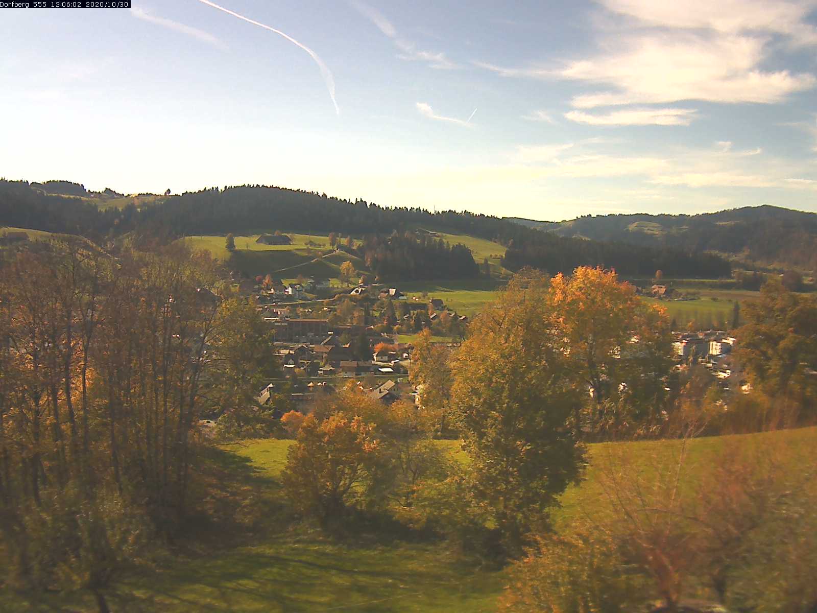Webcam-Bild: Aussicht vom Dorfberg in Langnau 20201030-120601