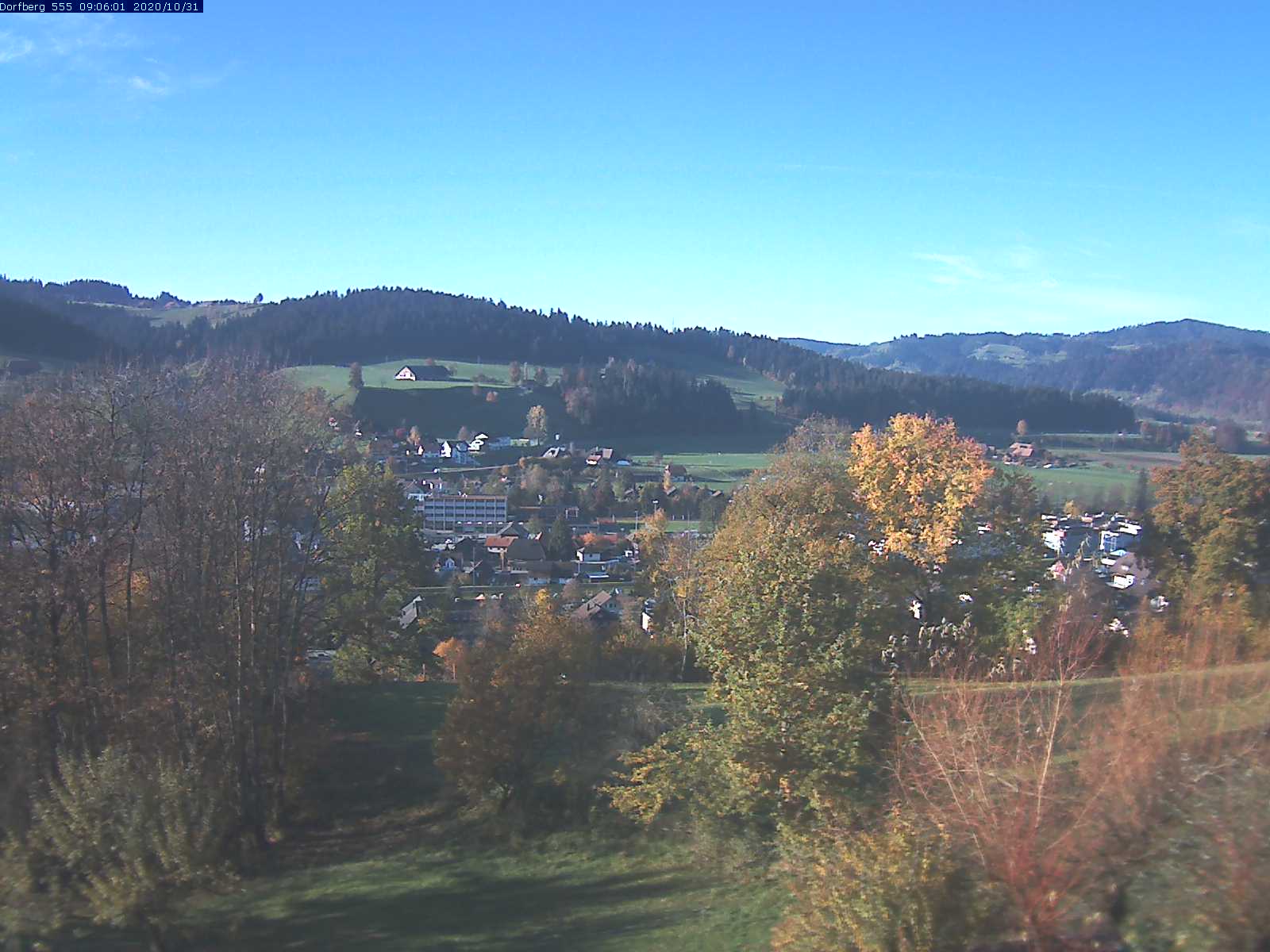 Webcam-Bild: Aussicht vom Dorfberg in Langnau 20201031-090601