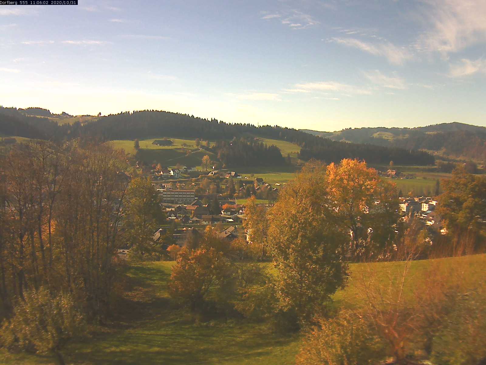Webcam-Bild: Aussicht vom Dorfberg in Langnau 20201031-110601