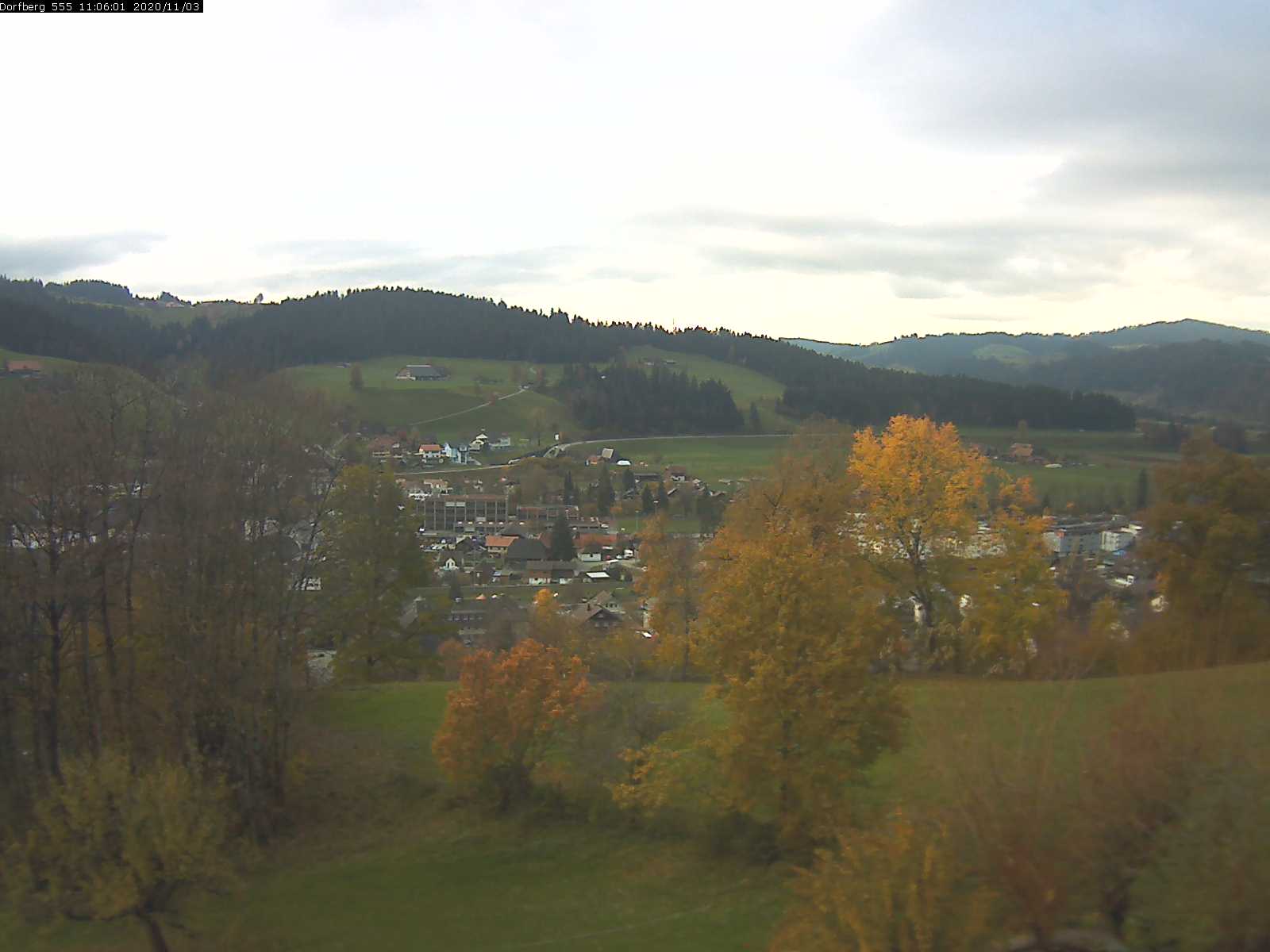 Webcam-Bild: Aussicht vom Dorfberg in Langnau 20201103-110601