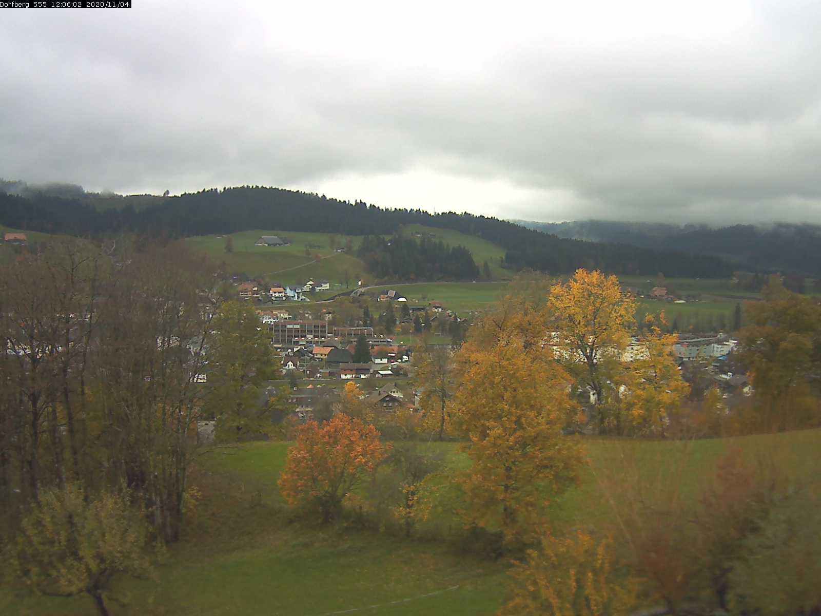 Webcam-Bild: Aussicht vom Dorfberg in Langnau 20201104-120601