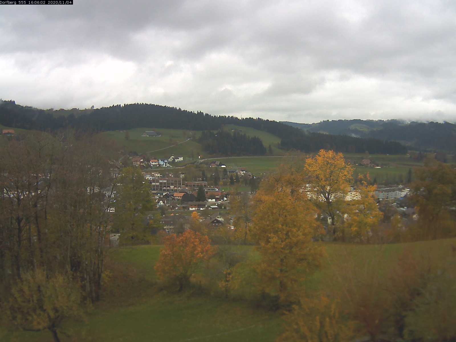 Webcam-Bild: Aussicht vom Dorfberg in Langnau 20201104-160601