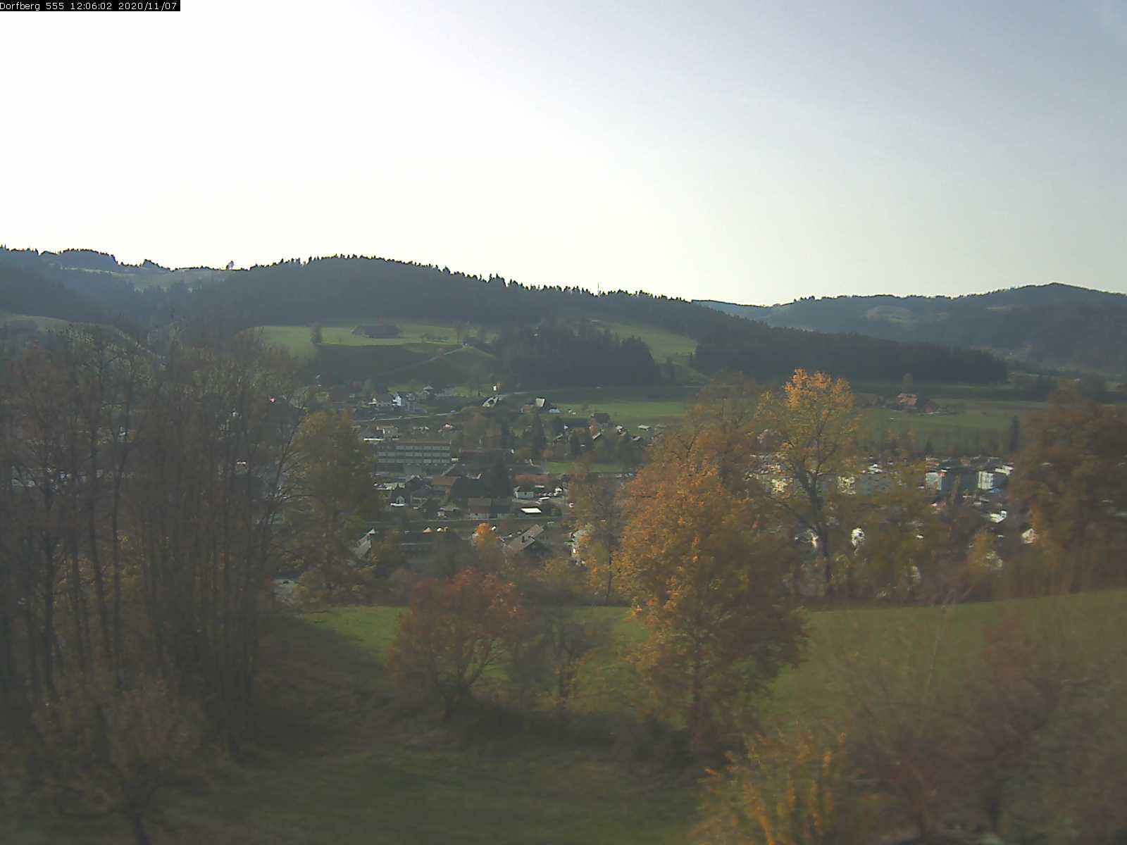 Webcam-Bild: Aussicht vom Dorfberg in Langnau 20201107-120601