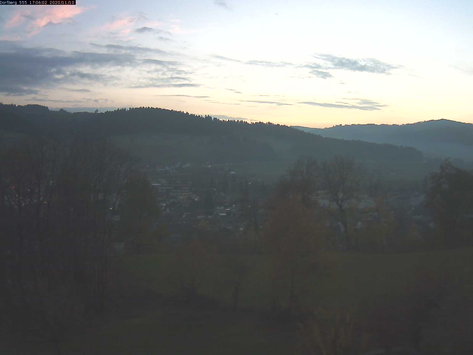 Webcam-Bild: Aussicht vom Dorfberg in Langnau 20201110-170601