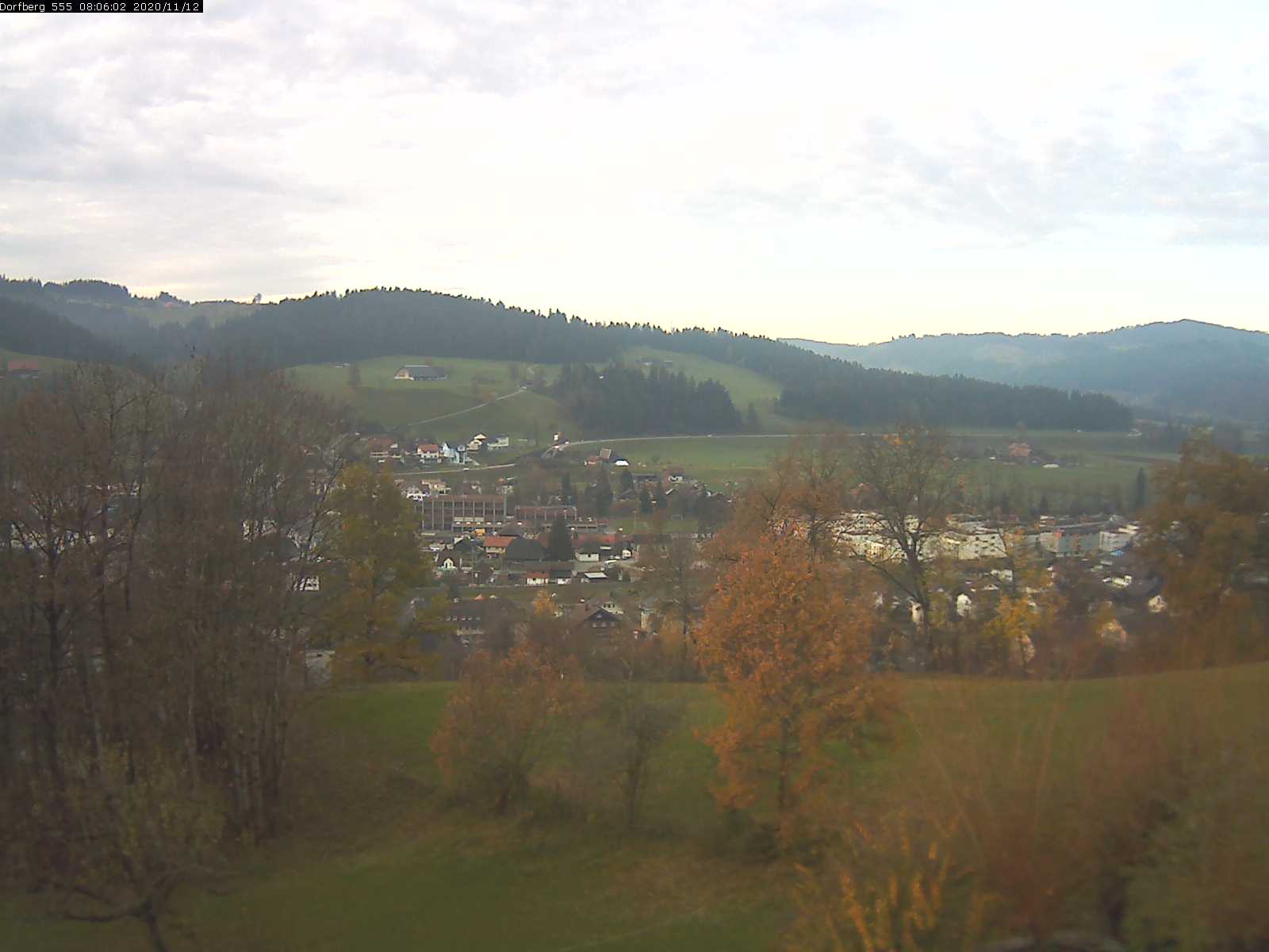 Webcam-Bild: Aussicht vom Dorfberg in Langnau 20201112-080601