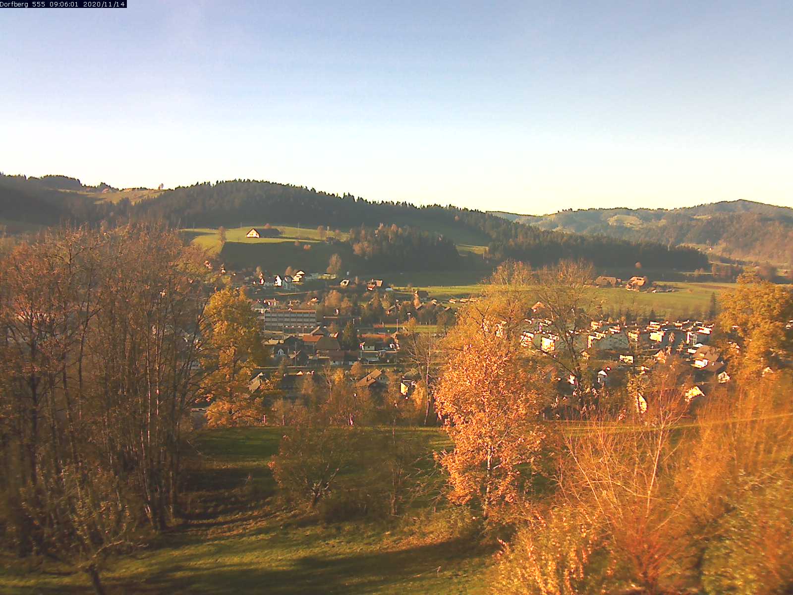 Webcam-Bild: Aussicht vom Dorfberg in Langnau 20201114-090601