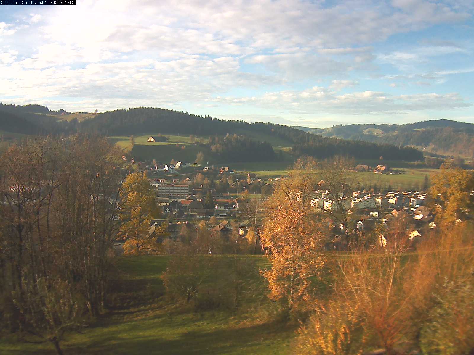 Webcam-Bild: Aussicht vom Dorfberg in Langnau 20201115-090601