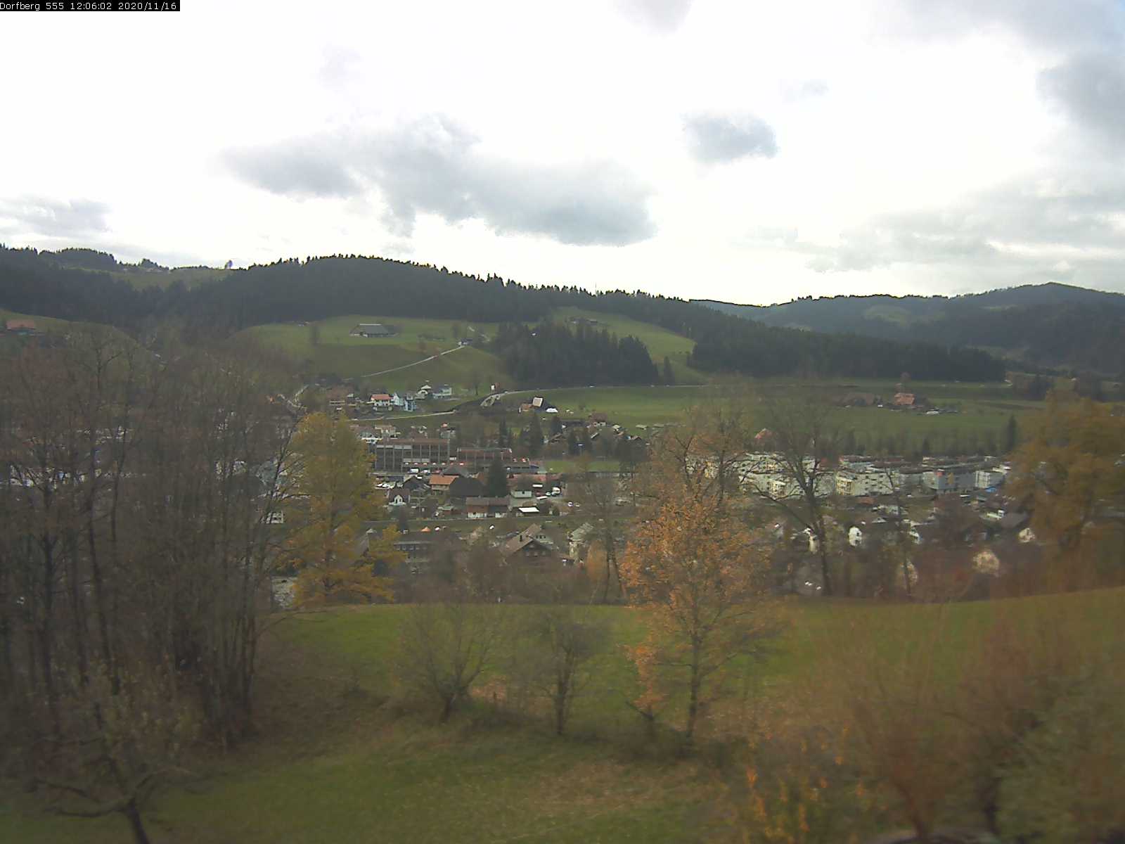 Webcam-Bild: Aussicht vom Dorfberg in Langnau 20201116-120601