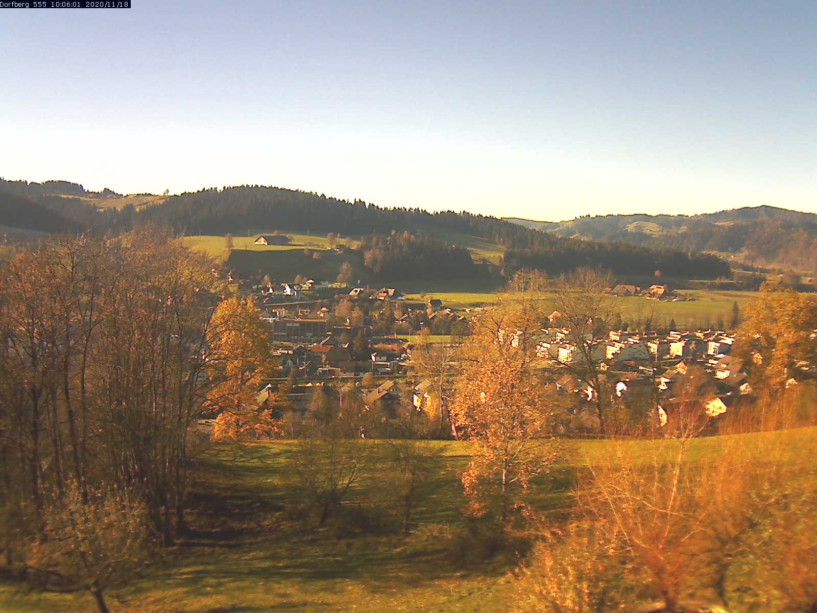 Webcam-Bild: Aussicht vom Dorfberg in Langnau 20201118-100601