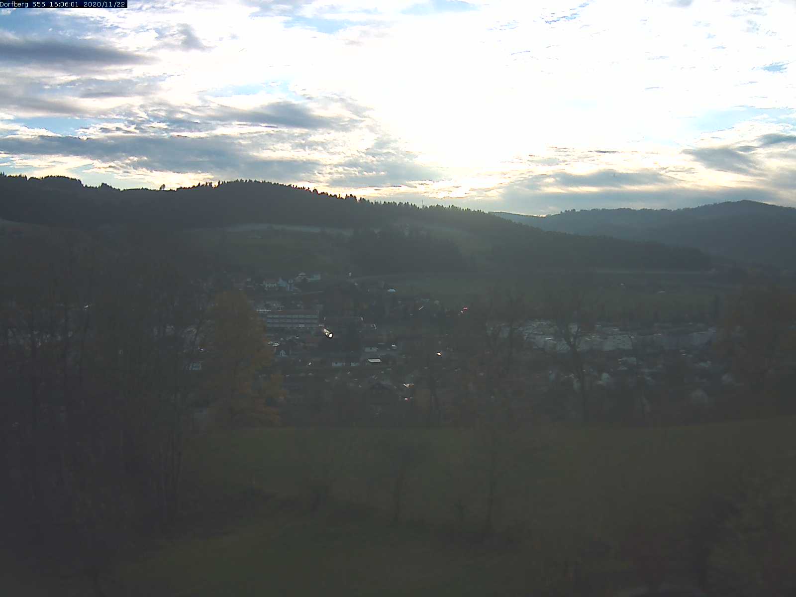Webcam-Bild: Aussicht vom Dorfberg in Langnau 20201122-160601