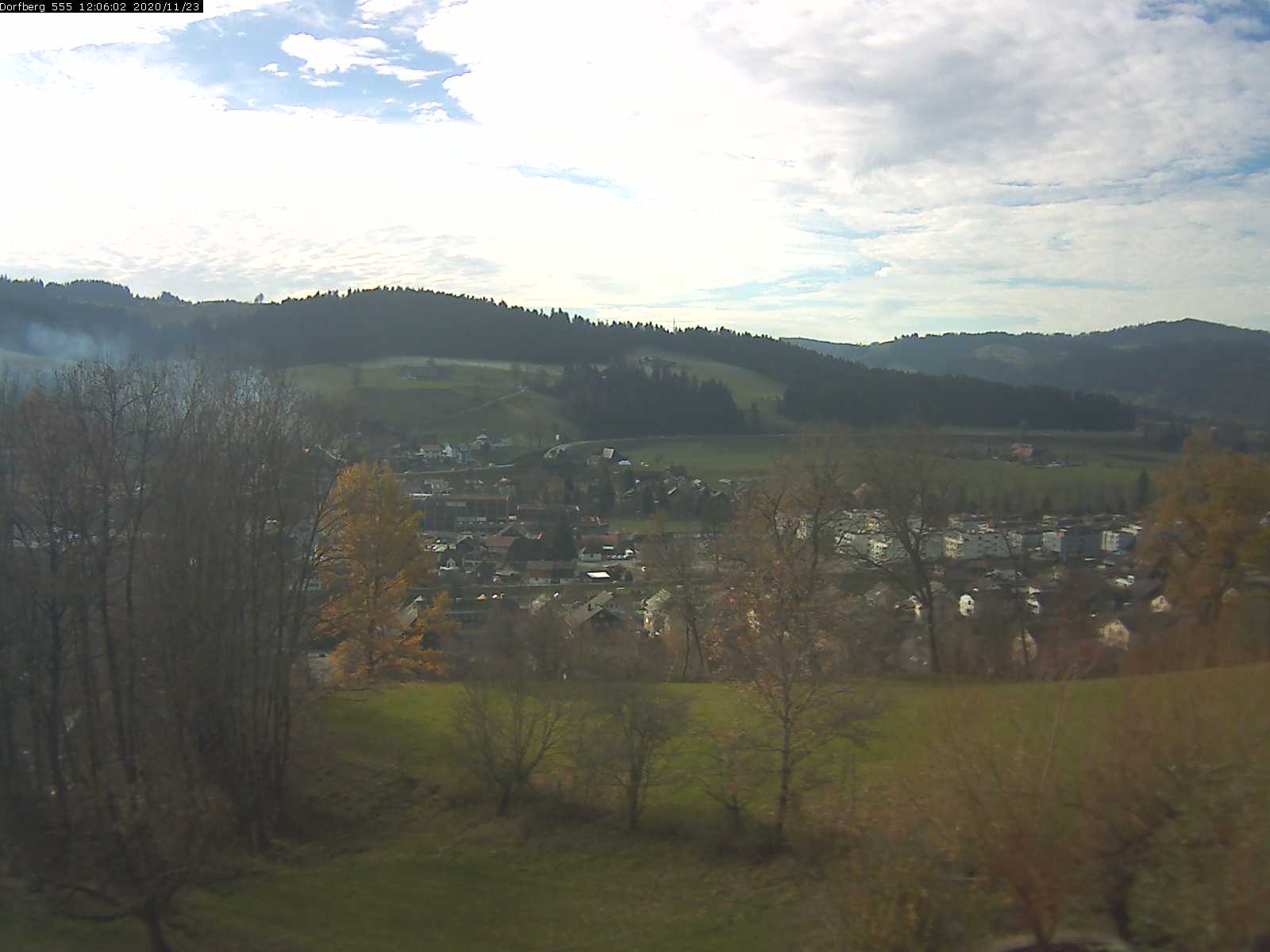Webcam-Bild: Aussicht vom Dorfberg in Langnau 20201123-120601