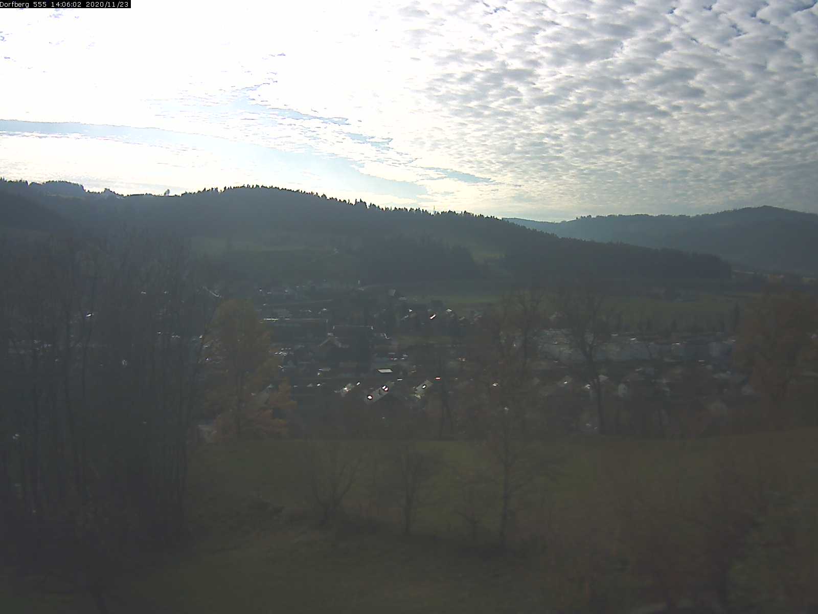 Webcam-Bild: Aussicht vom Dorfberg in Langnau 20201123-140601
