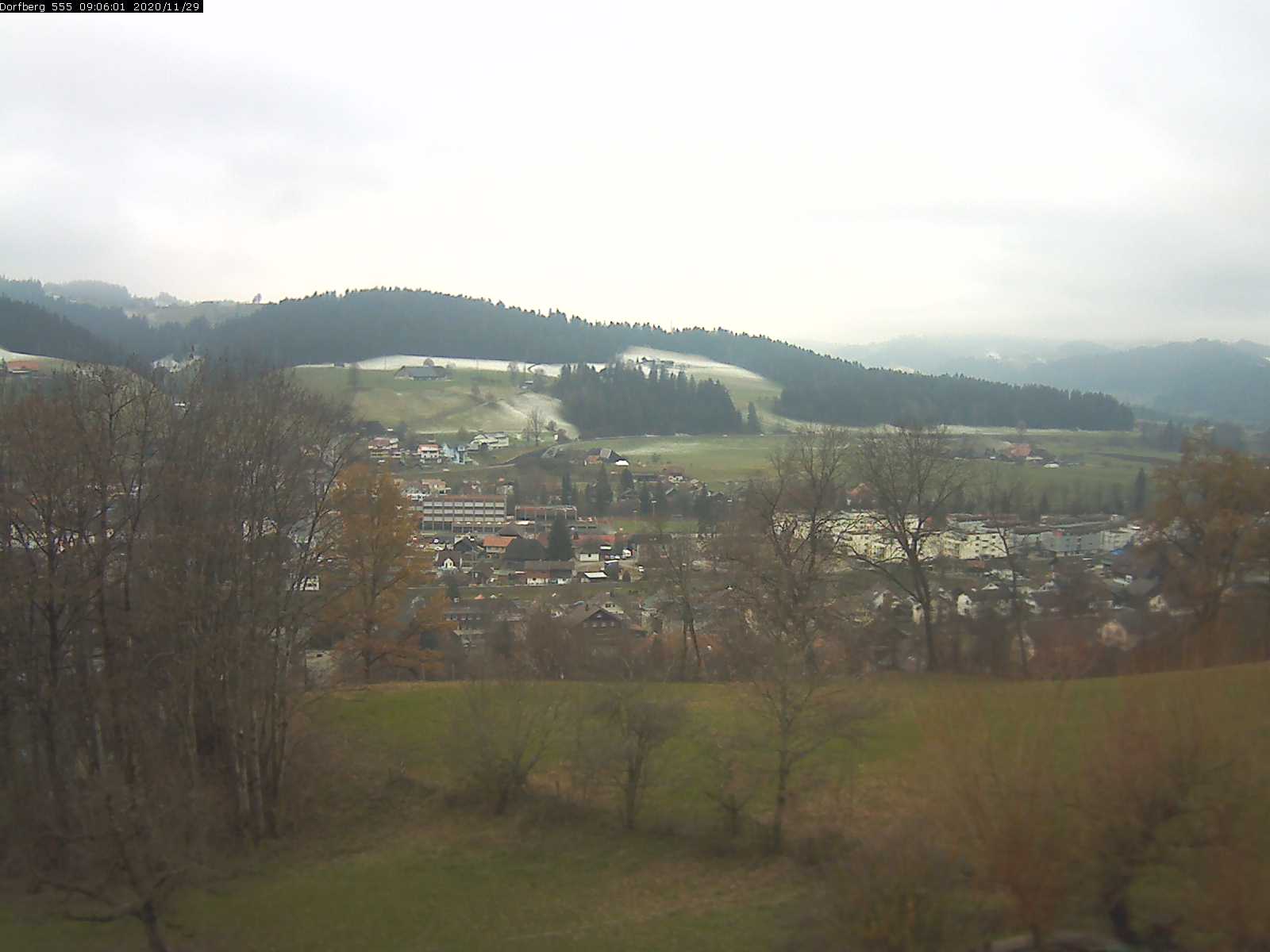 Webcam-Bild: Aussicht vom Dorfberg in Langnau 20201129-090601