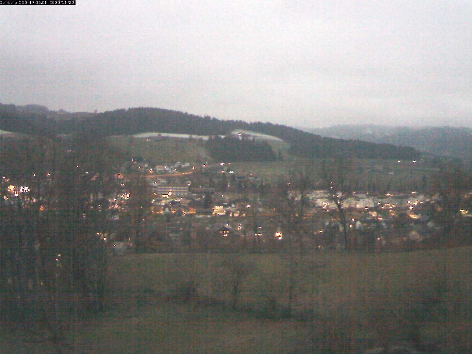 Webcam-Bild: Aussicht vom Dorfberg in Langnau 20201129-170601
