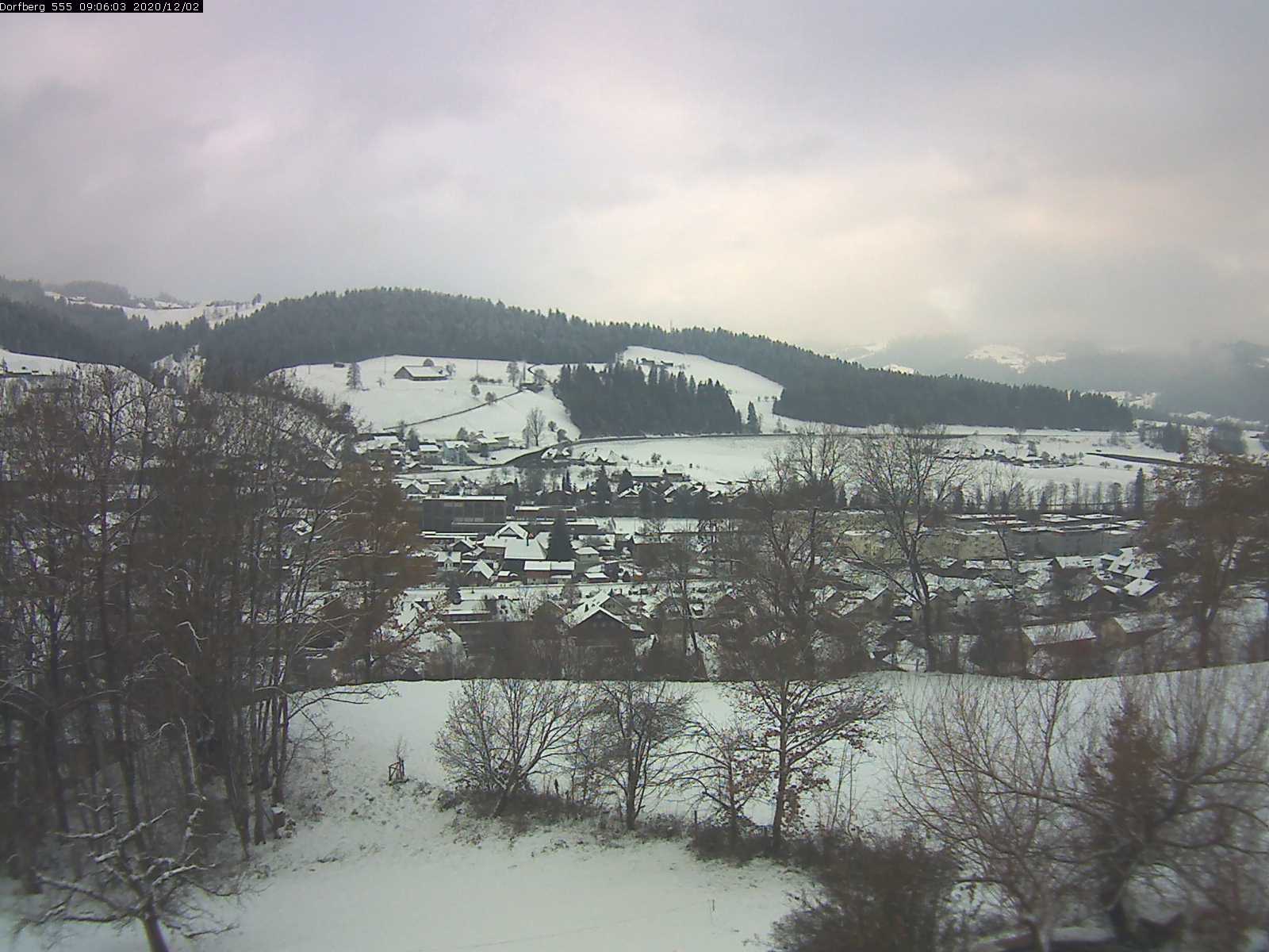 Webcam-Bild: Aussicht vom Dorfberg in Langnau 20201202-090601