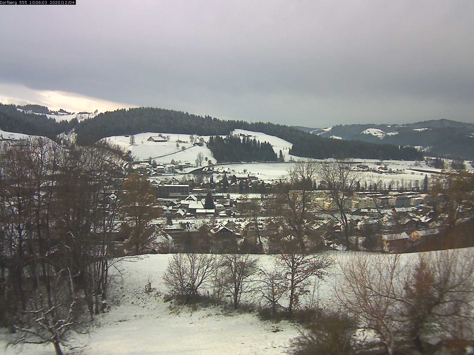 Webcam-Bild: Aussicht vom Dorfberg in Langnau 20201204-100601