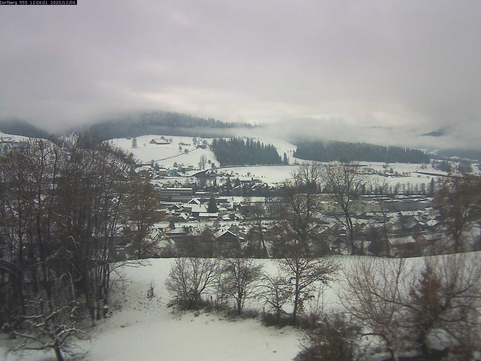 Webcam-Bild: Aussicht vom Dorfberg in Langnau 20201206-120601