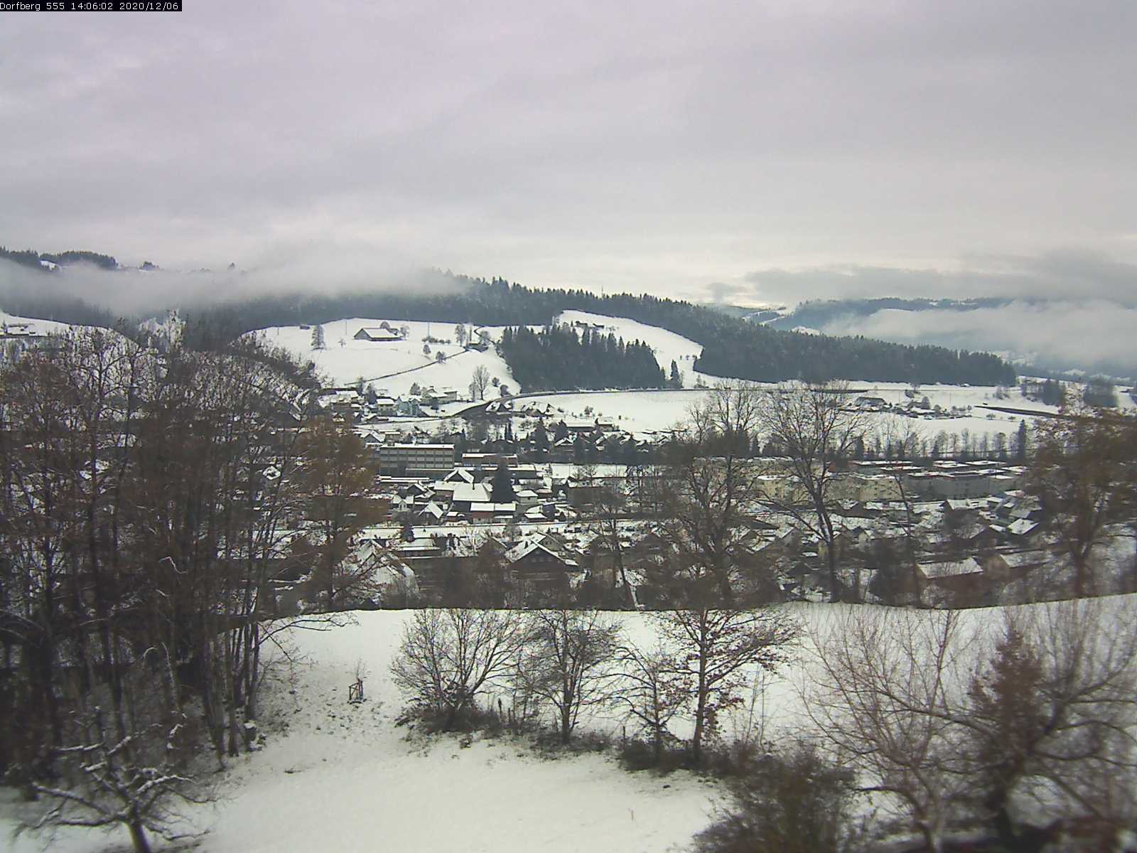 Webcam-Bild: Aussicht vom Dorfberg in Langnau 20201206-140601