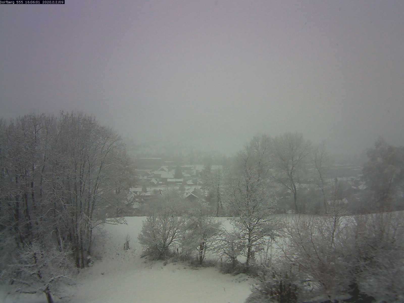 Webcam-Bild: Aussicht vom Dorfberg in Langnau 20201209-160601