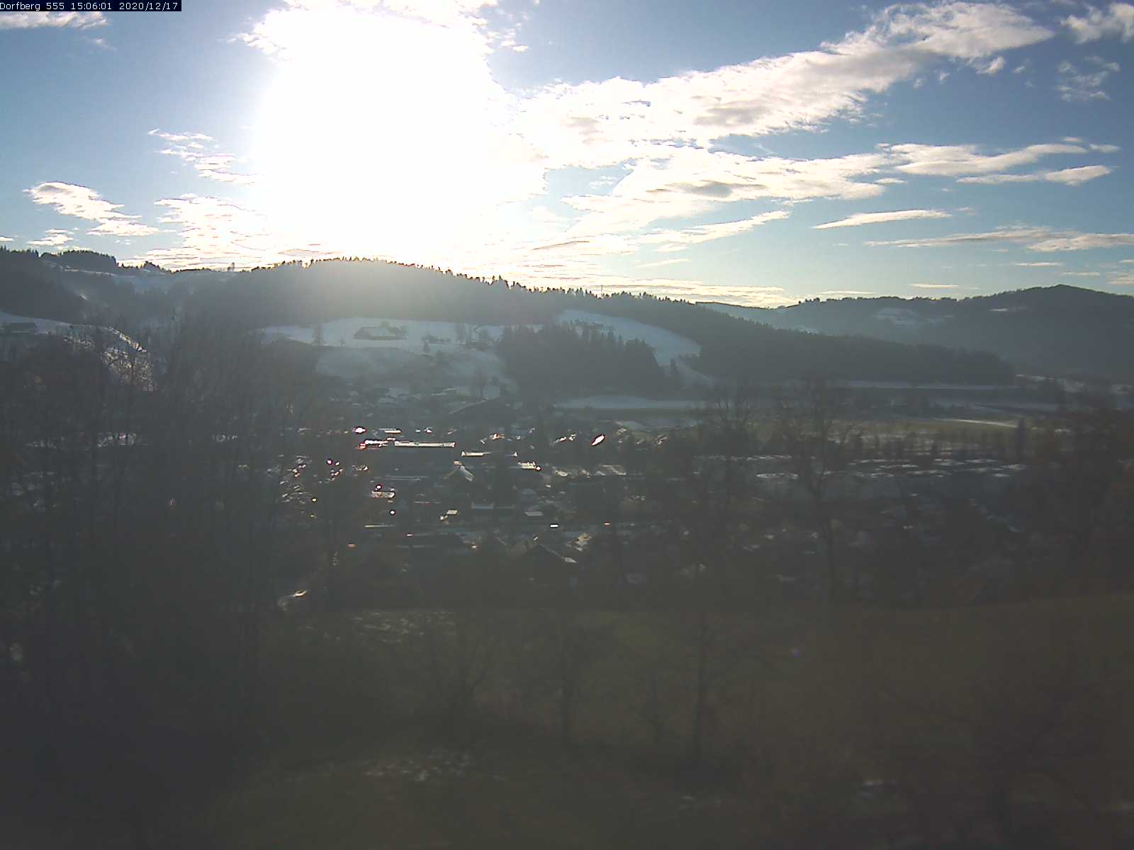 Webcam-Bild: Aussicht vom Dorfberg in Langnau 20201217-150601