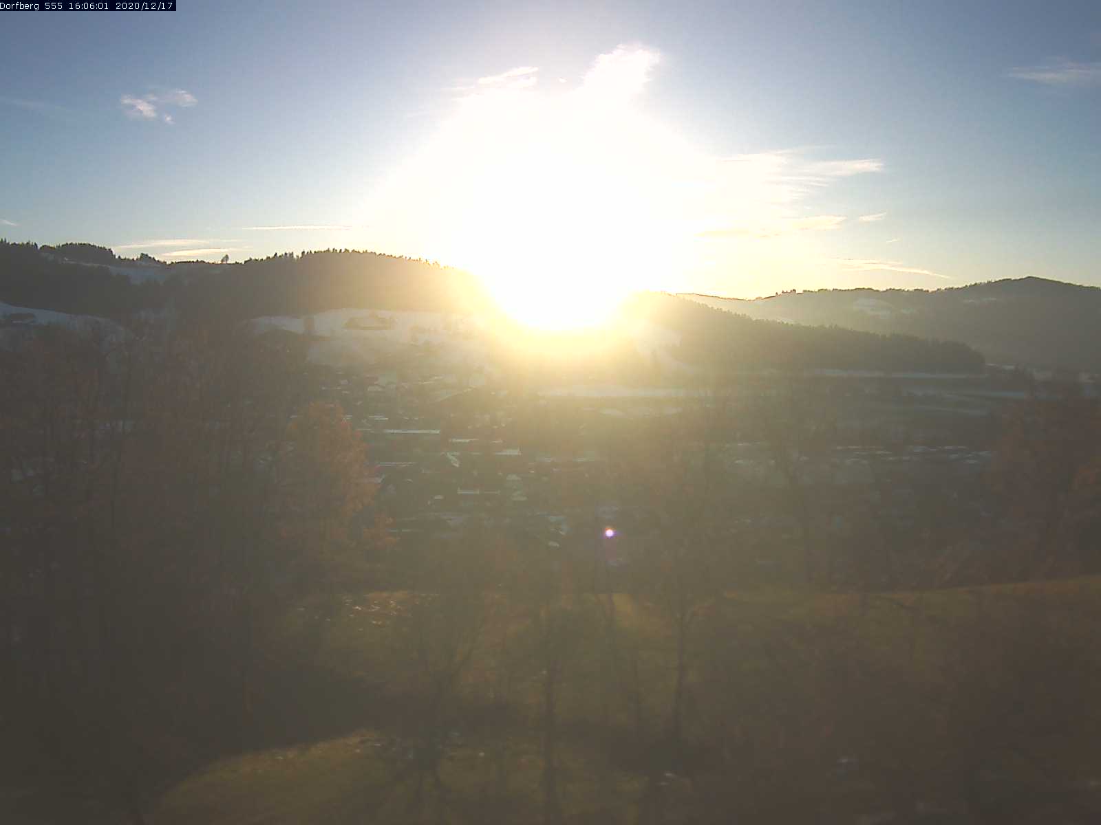 Webcam-Bild: Aussicht vom Dorfberg in Langnau 20201217-160601