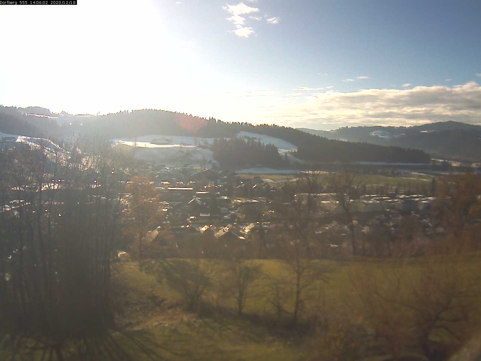 Webcam-Bild: Aussicht vom Dorfberg in Langnau 20201218-140601