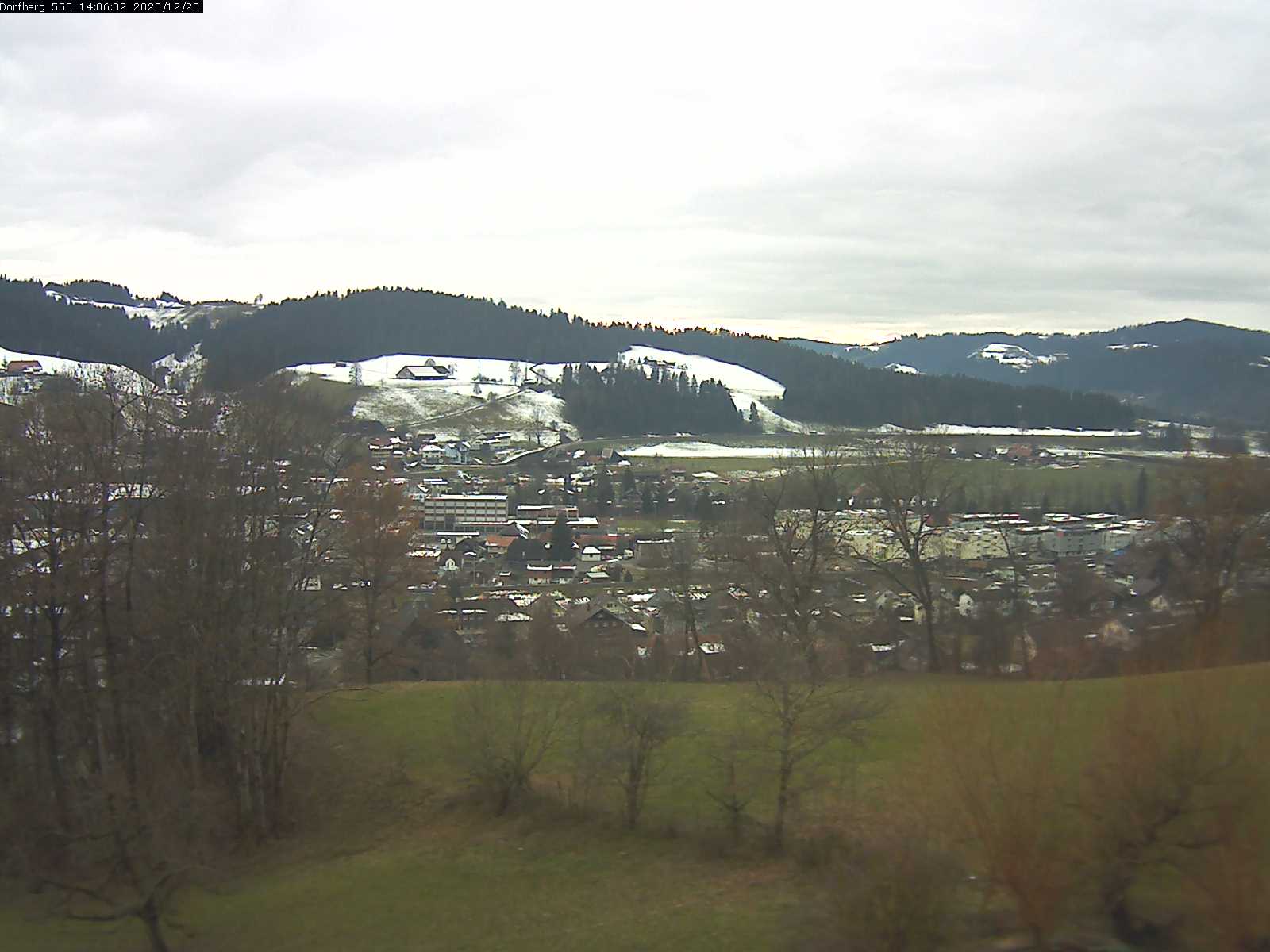 Webcam-Bild: Aussicht vom Dorfberg in Langnau 20201220-140602