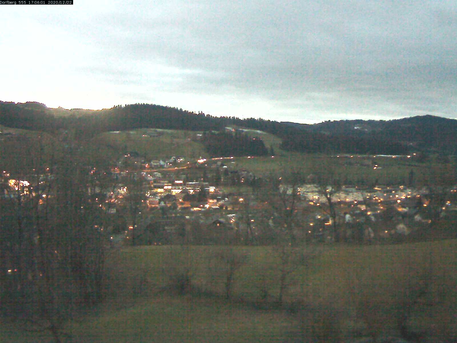 Webcam-Bild: Aussicht vom Dorfberg in Langnau 20201222-170601
