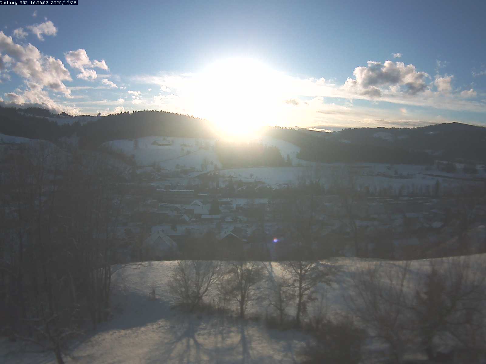 Webcam-Bild: Aussicht vom Dorfberg in Langnau 20201228-160601