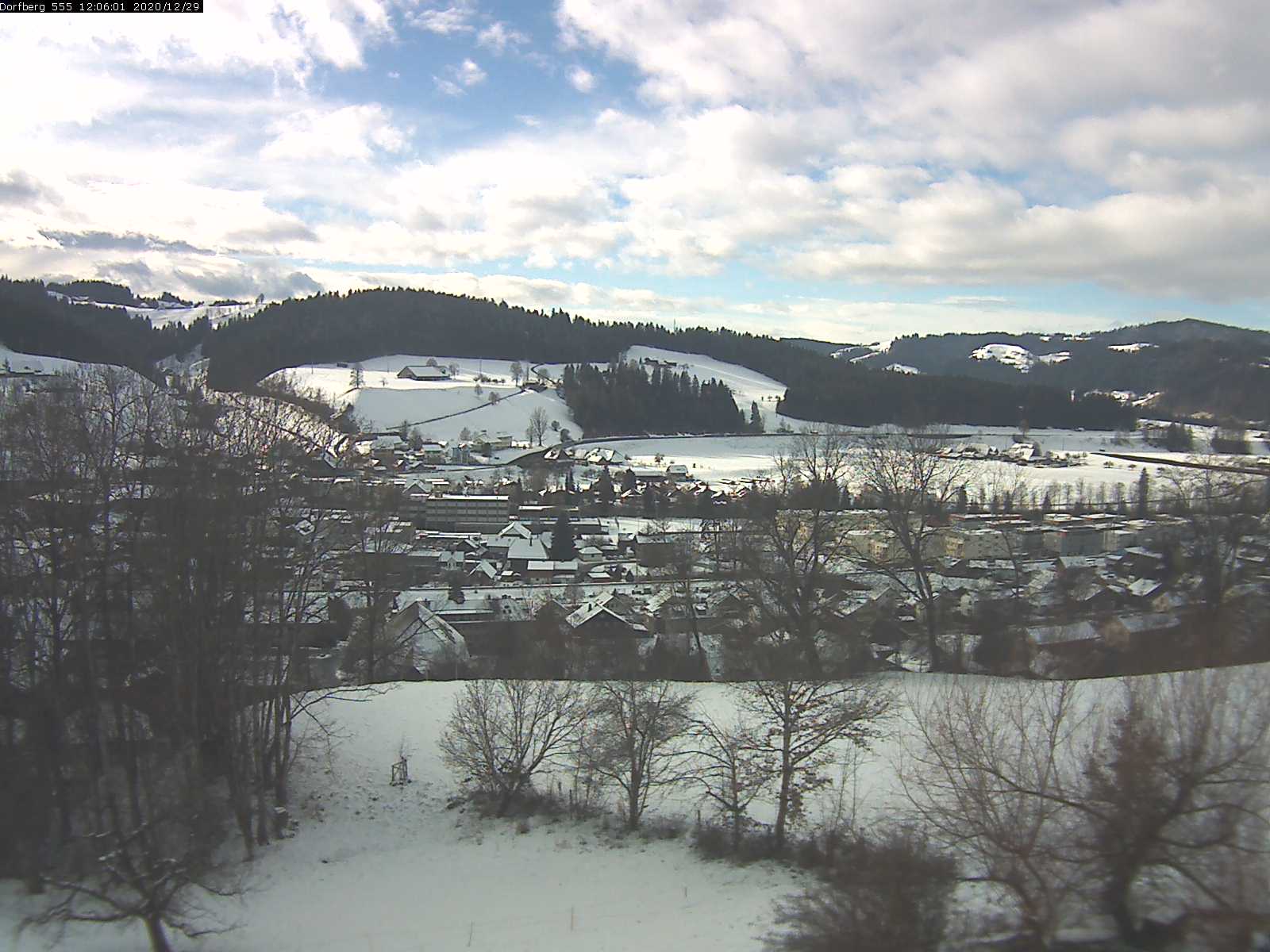 Webcam-Bild: Aussicht vom Dorfberg in Langnau 20201229-120601