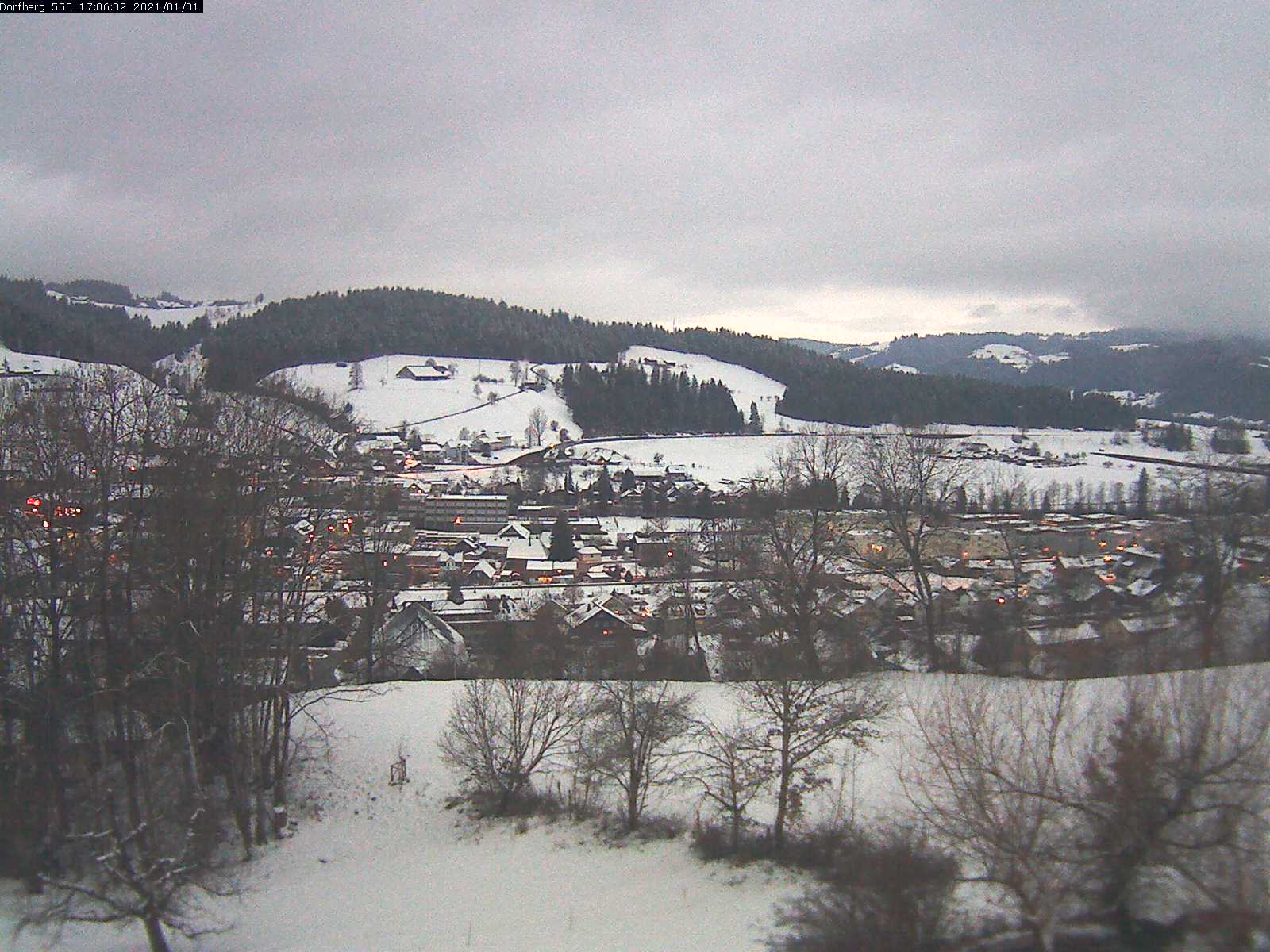 Webcam-Bild: Aussicht vom Dorfberg in Langnau 20210101-170601