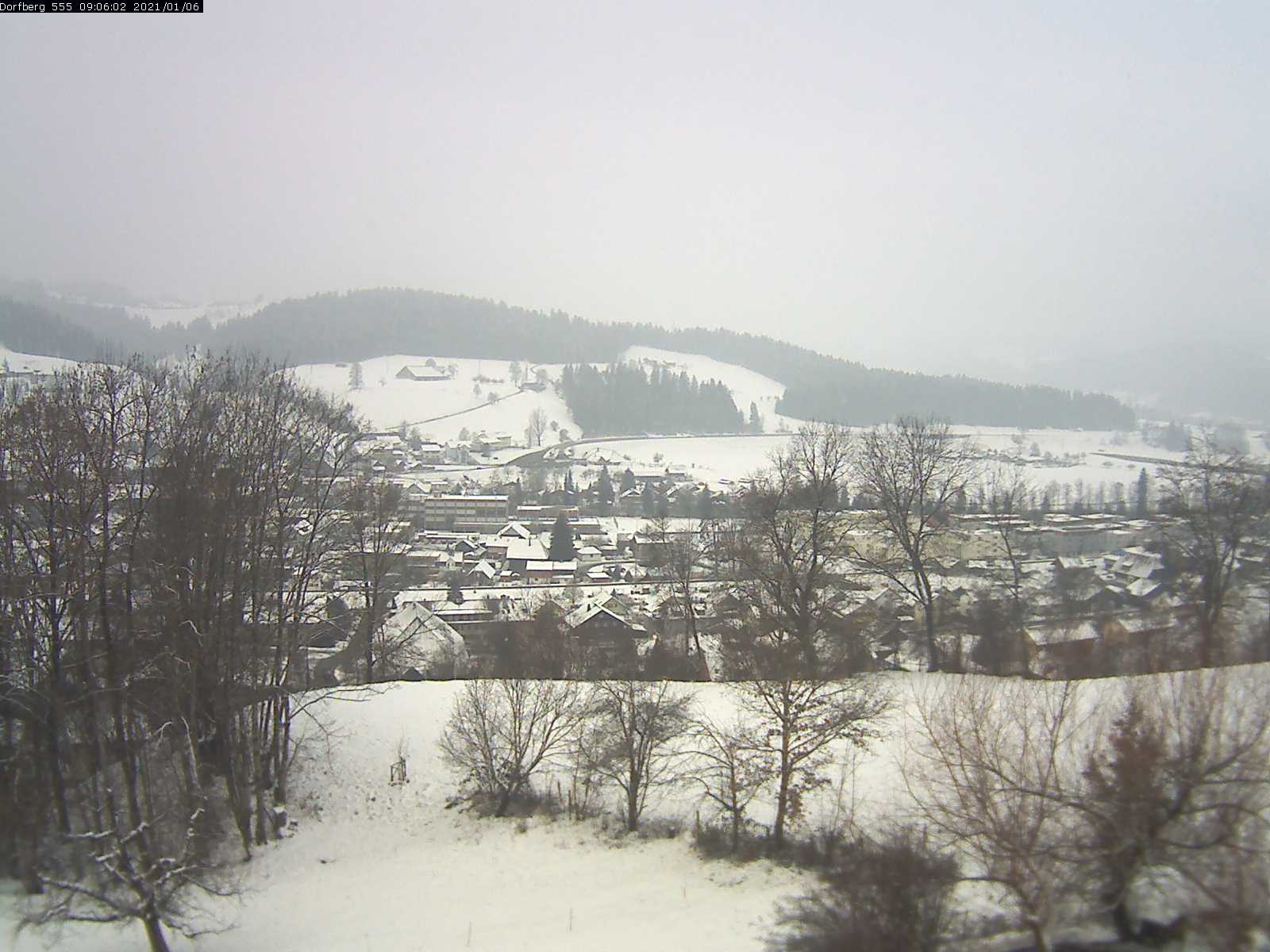 Webcam-Bild: Aussicht vom Dorfberg in Langnau 20210106-090601